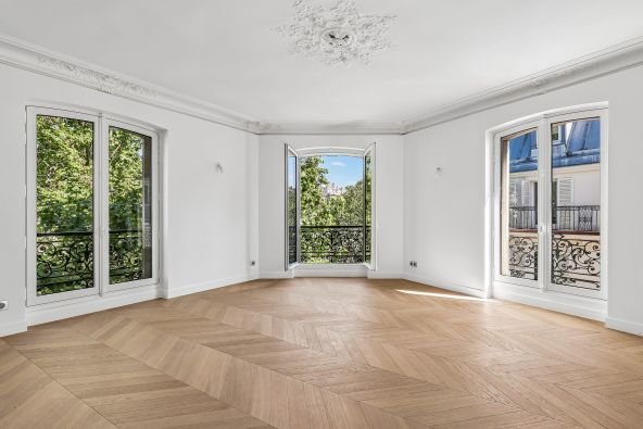 Sale Luxury apartment Paris 3 7&nbsp;Rooms 145.05&nbsp;m²