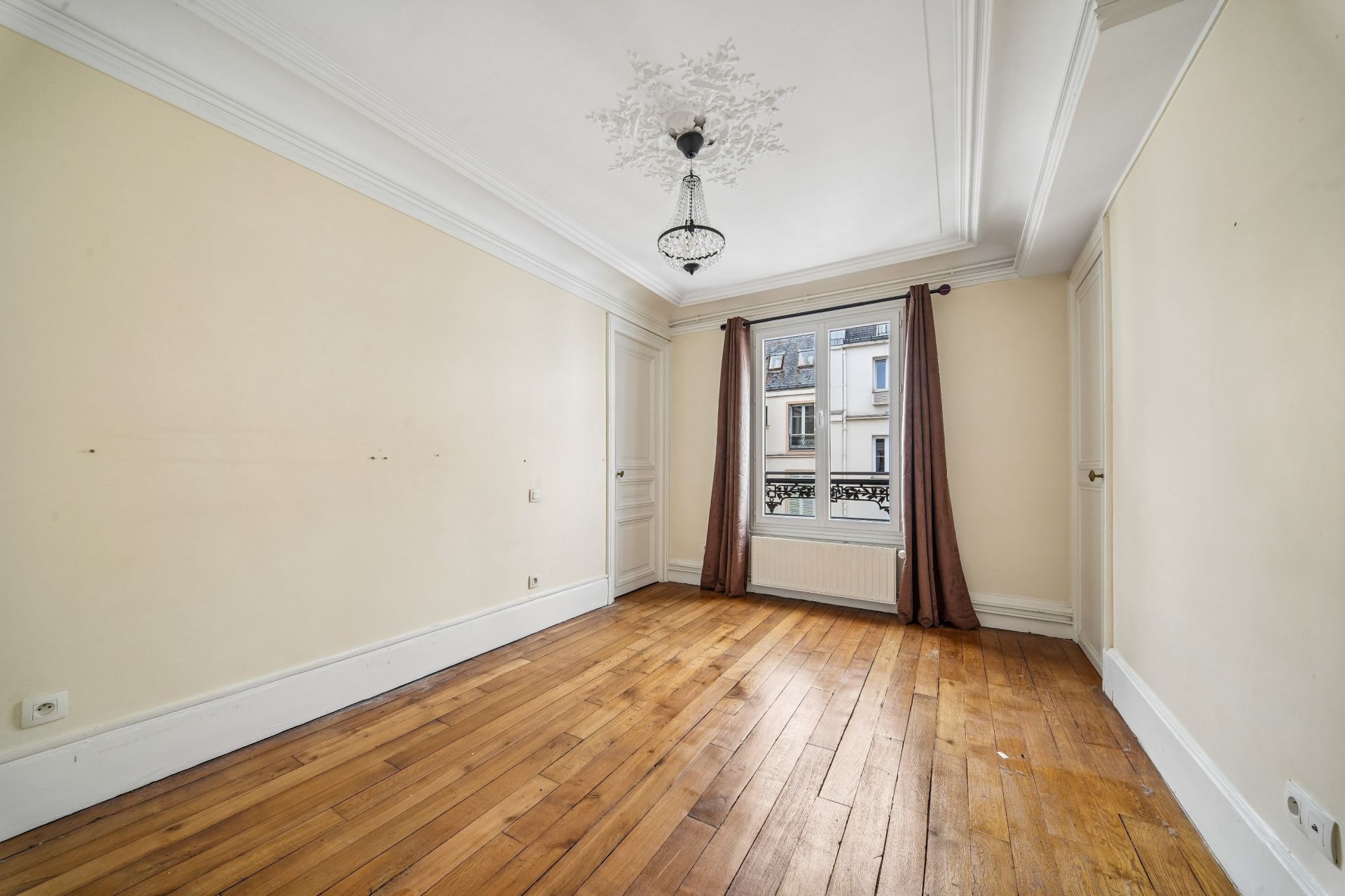 luxury apartment 3 Rooms for sale on PARIS (75008)