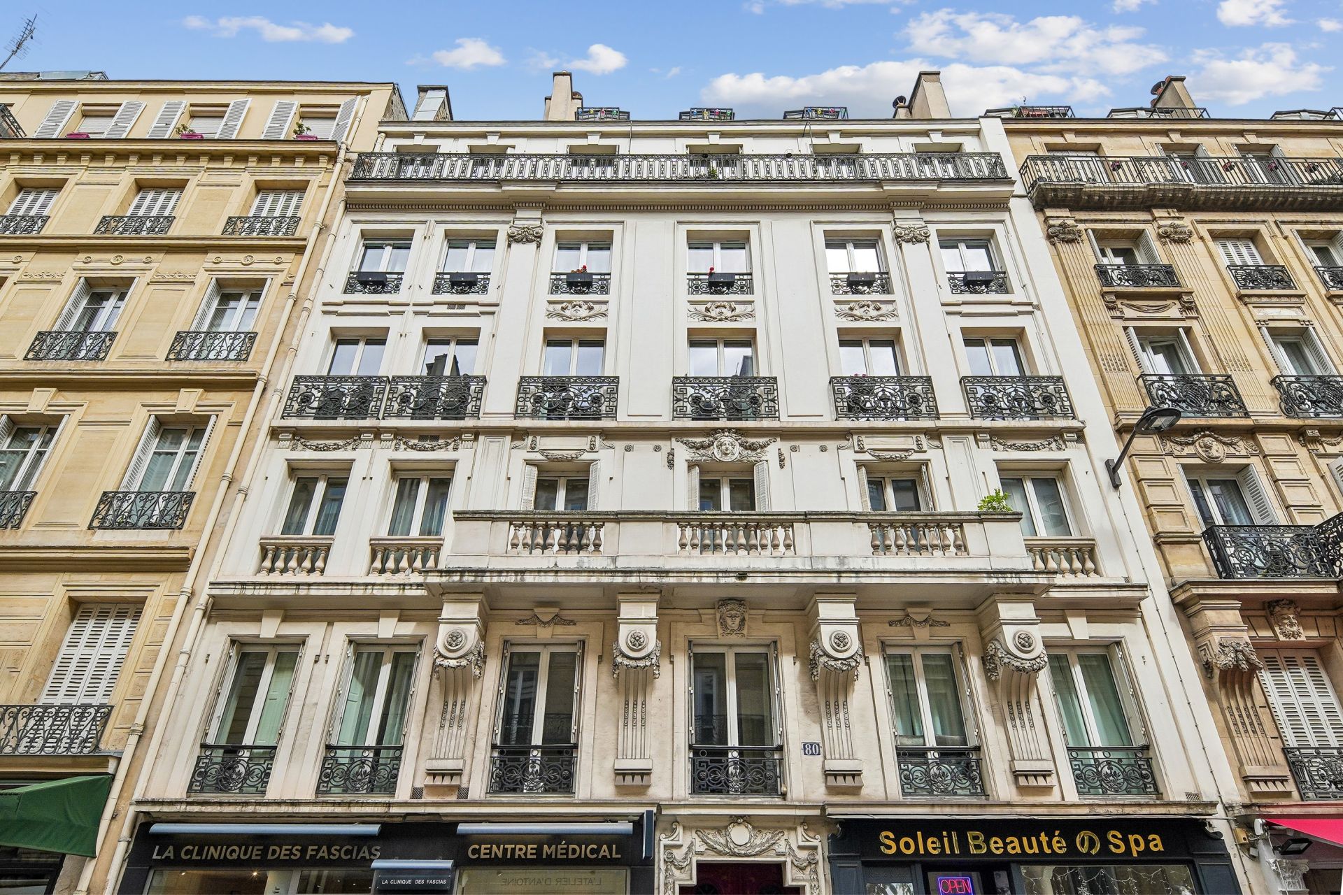 luxury apartment 3 Rooms for sale on PARIS (75008)