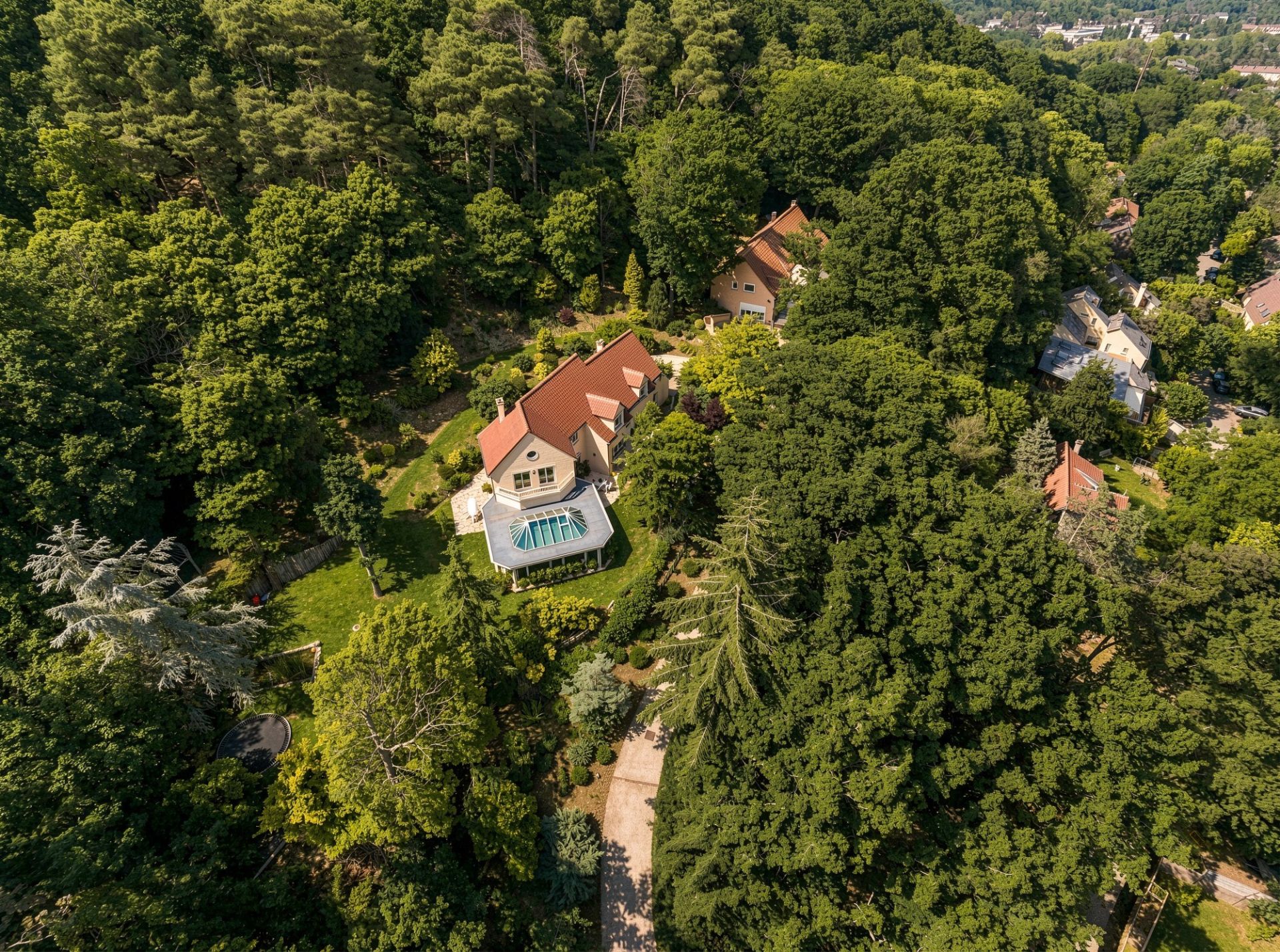 luxury house 20 Rooms for sale on GIF SUR YVETTE (91190)