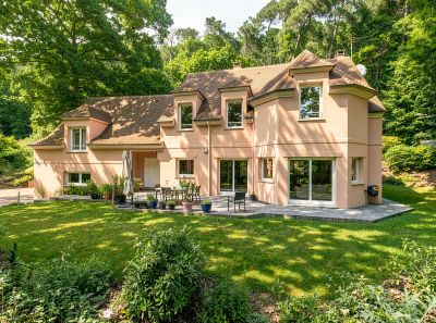Sale Luxury house Gif-sur-Yvette 20&nbsp;Rooms 8050&nbsp;m²