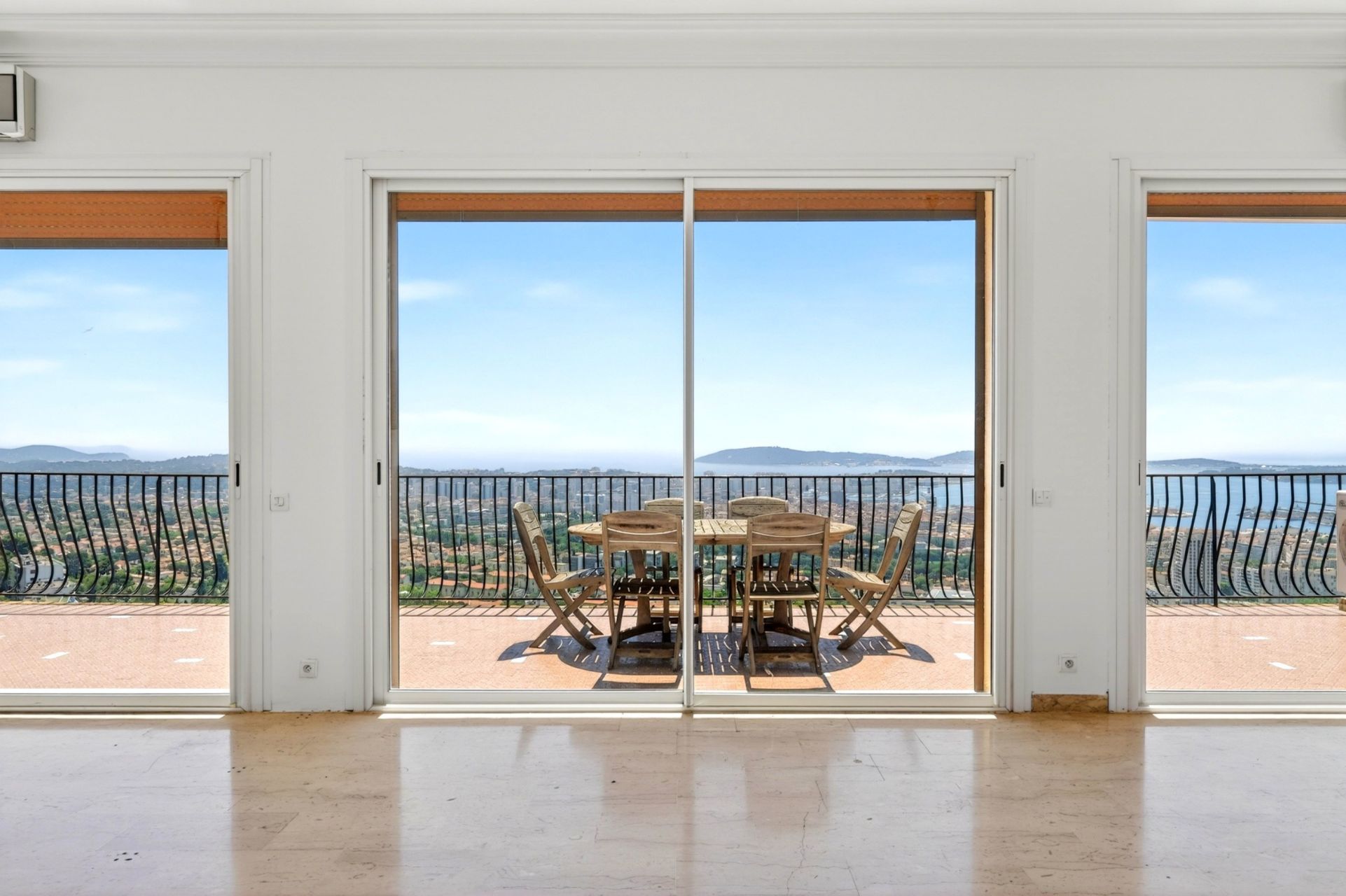 maison de luxe 6 Pièces en vente sur TOULON (83000)