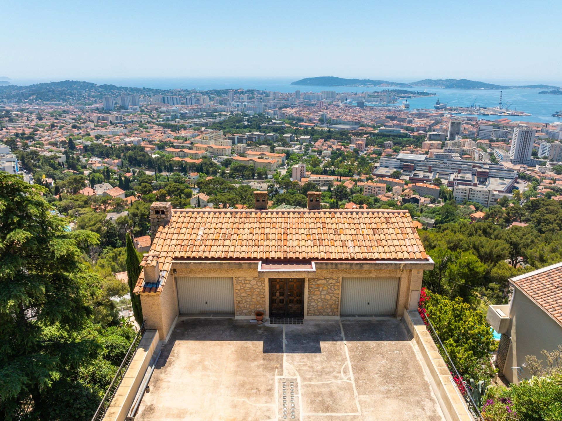 maison de luxe 6 Pièces en vente sur TOULON (83000)