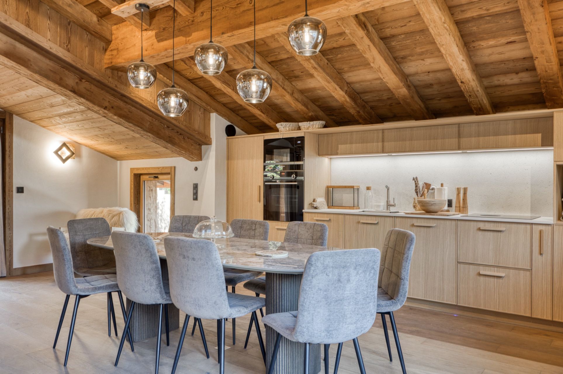 luxury chalet 5 Rooms for seasonal rent on MEGEVE (74120)
