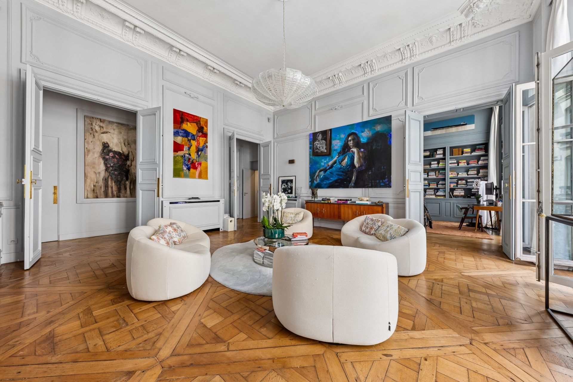 luxury apartment 5 Rooms for sale on PARIS (75001)