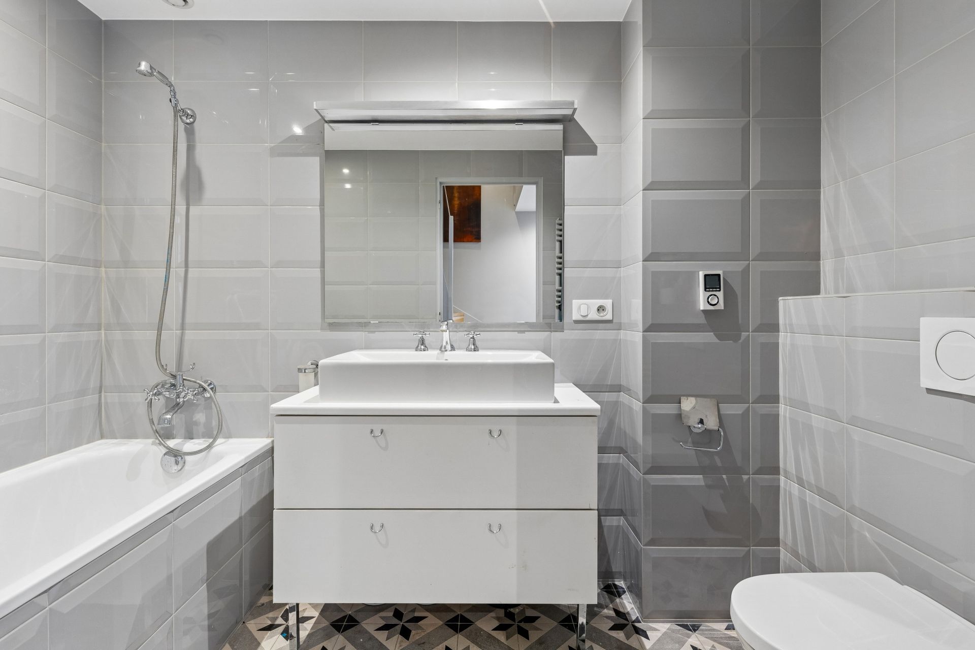 luxury apartment 5 Rooms for sale on PARIS (75001)