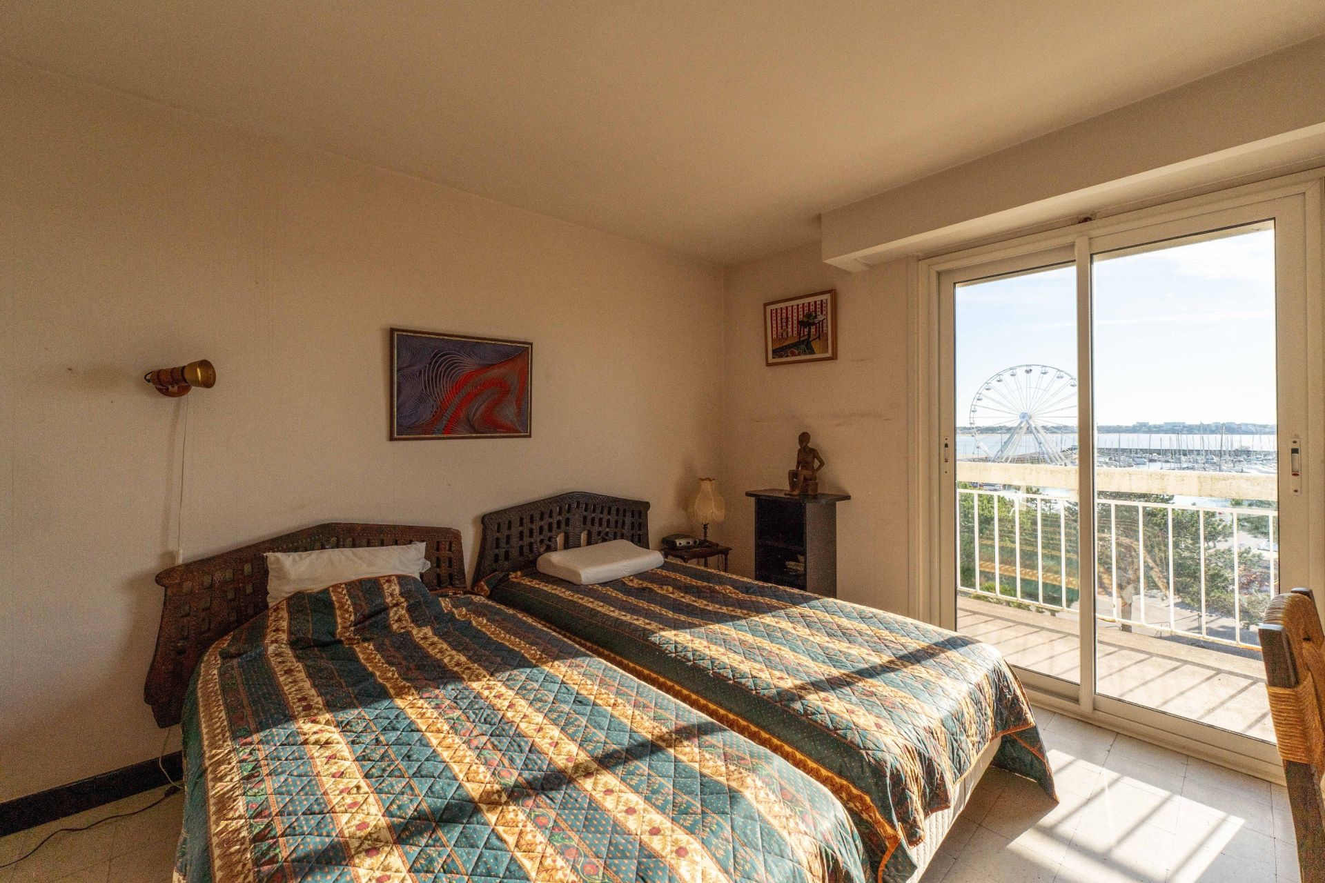 luxury apartment 7 Rooms for sale on ROYAN (17200)