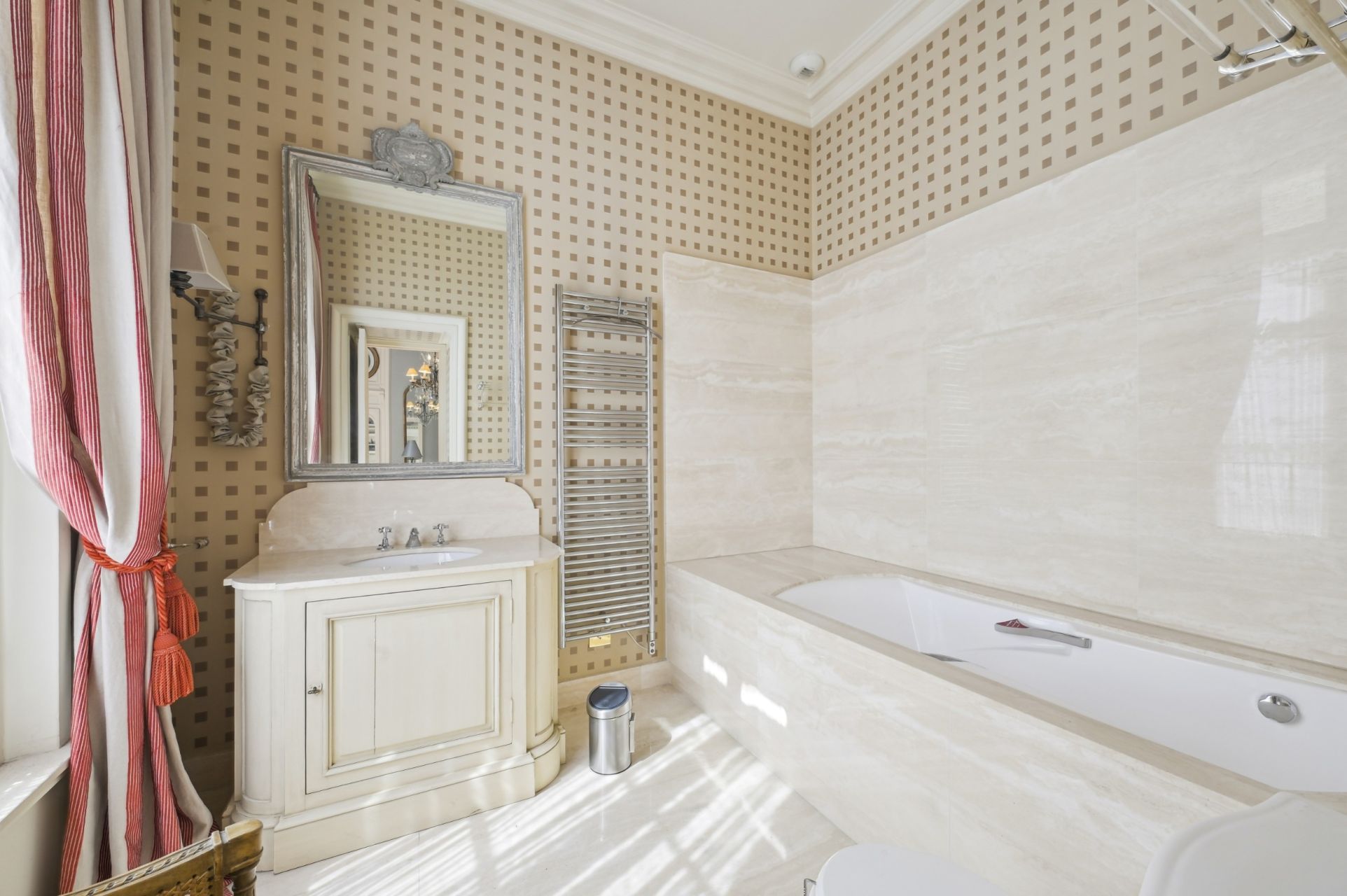 appartement de luxe 7 Pièces en location sur PARIS (75007)