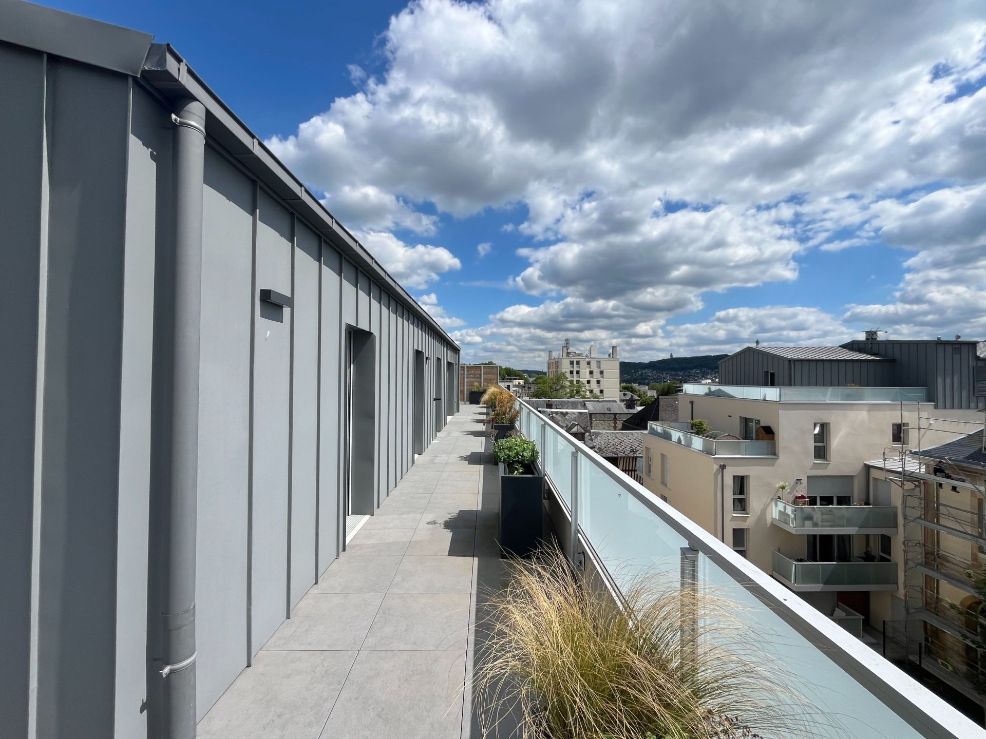 luxury apartment 5 Rooms for sale on ROUEN (76000)