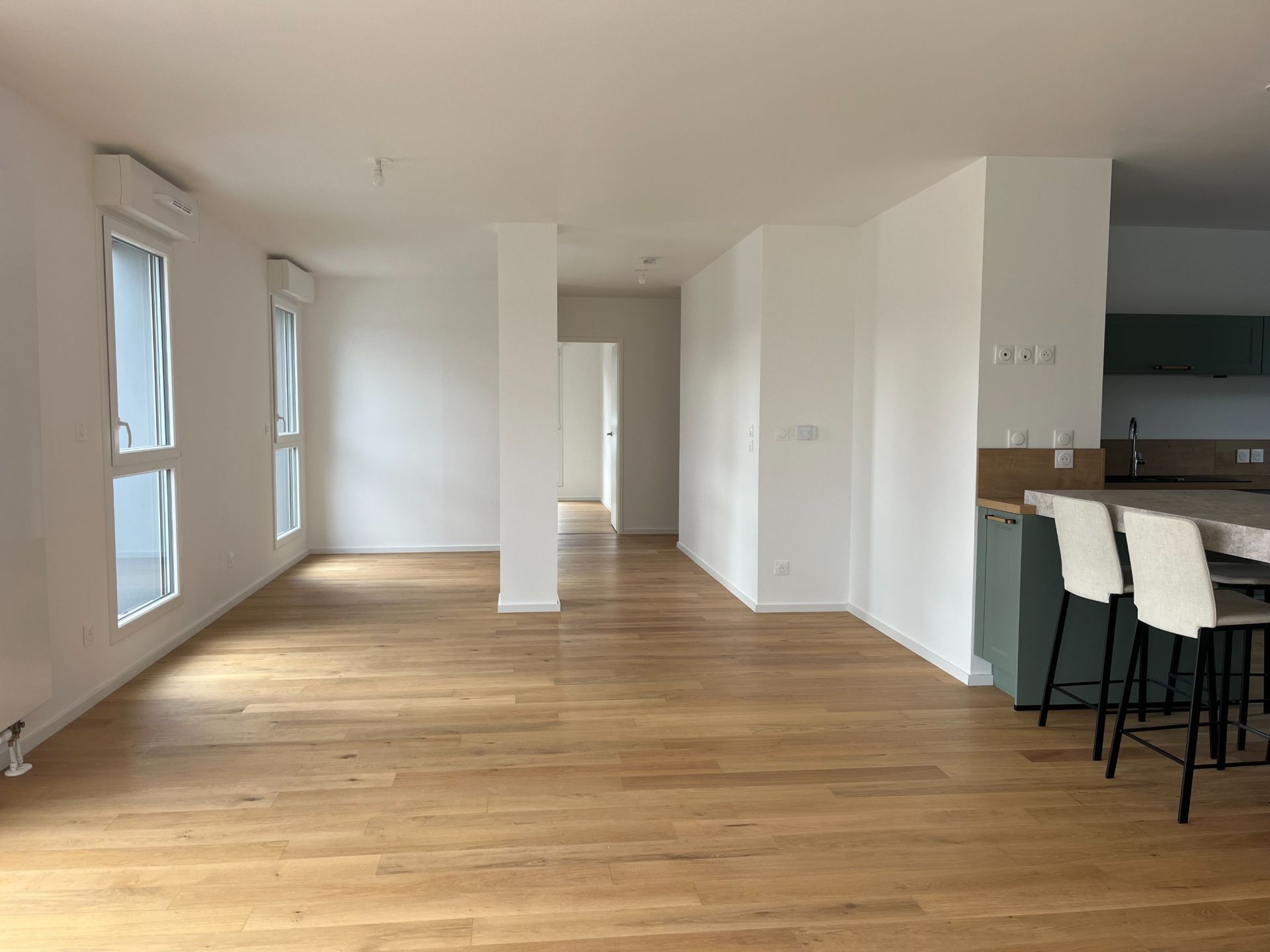 luxury apartment 5 Rooms for sale on ROUEN (76000)