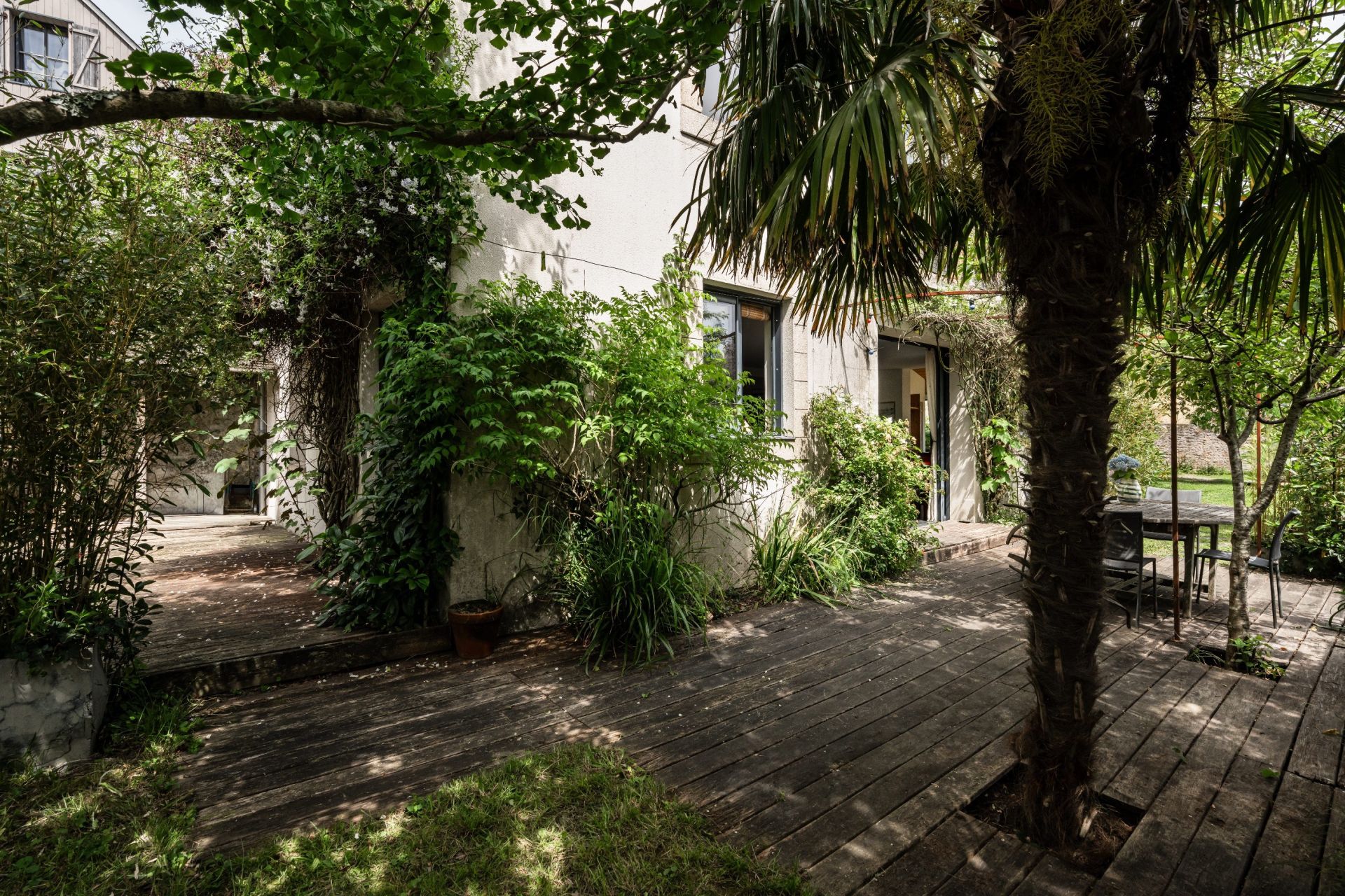 luxury house 5 Rooms for sale on AURAY (56400)