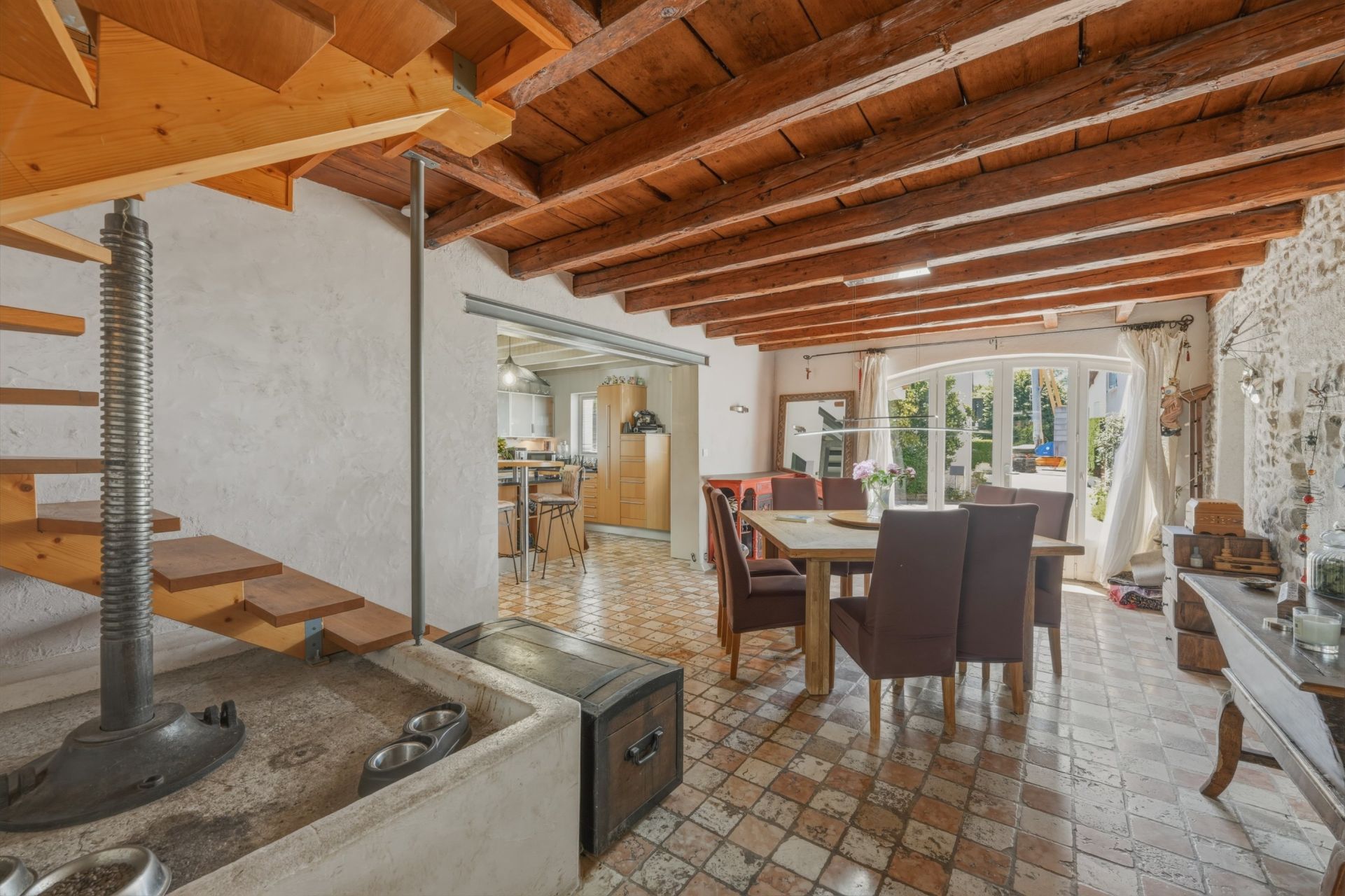 luxury house 8 Rooms for sale on VEIGY FONCENEX (74140)
