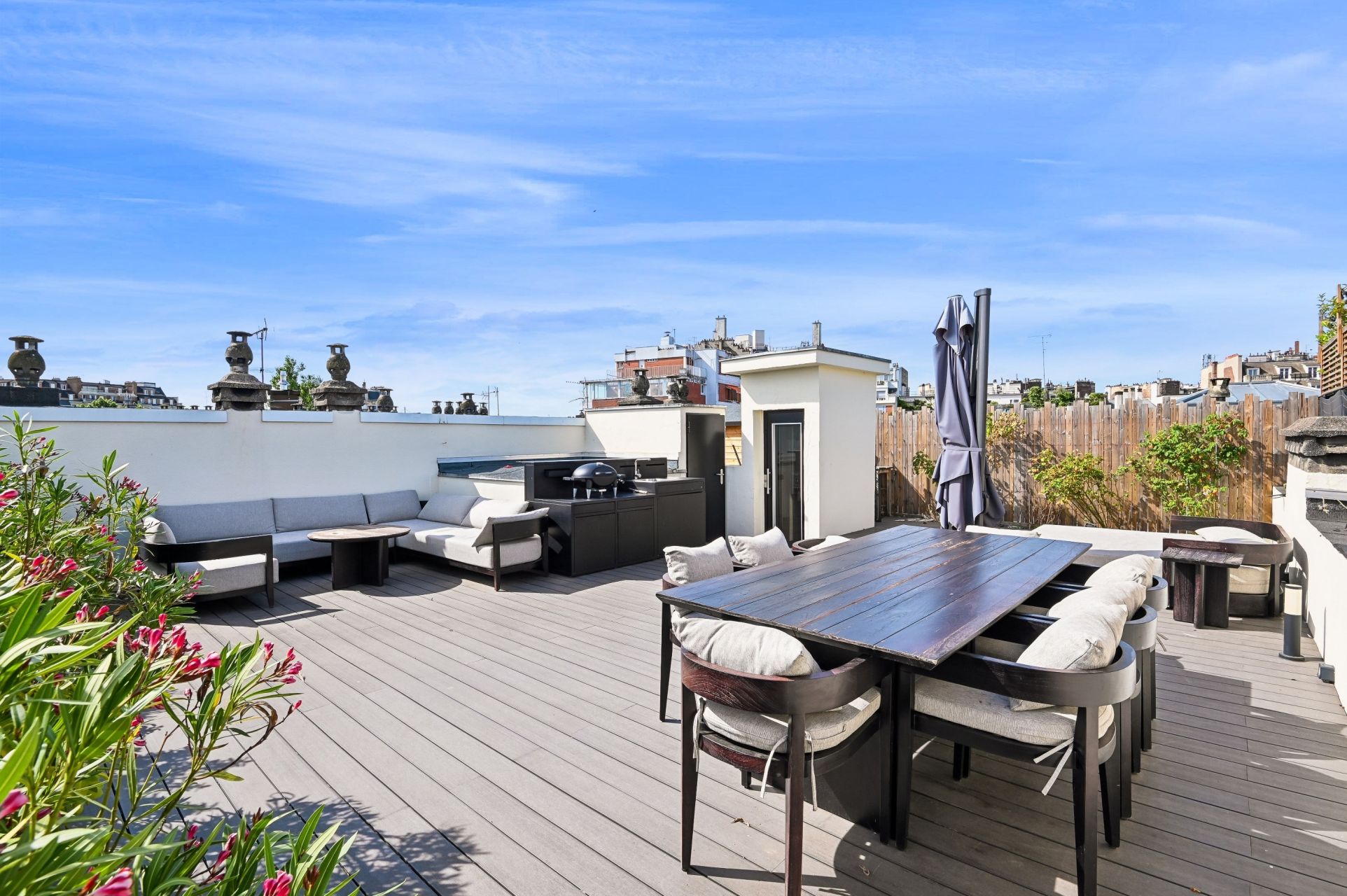 hôtel particulier 9 Pièces en vente sur NEUILLY SUR SEINE (92200)