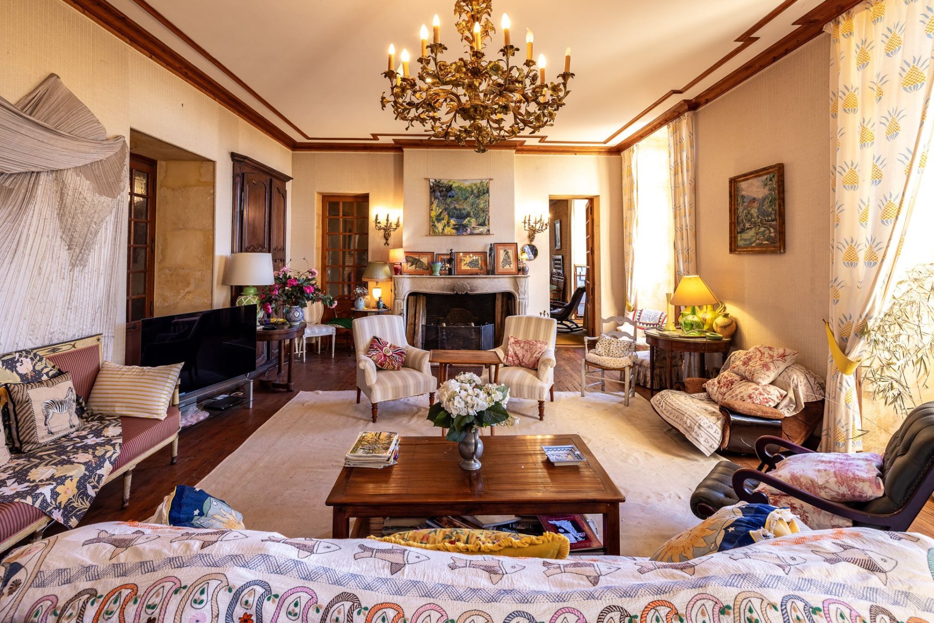 luxury house 15 Rooms for sale on STE ALVERE ST LAURENT LES BATONS (24510)