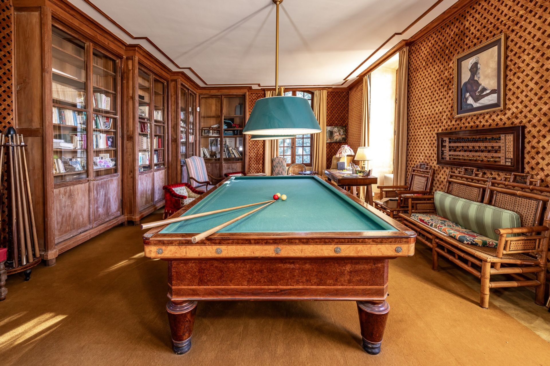 luxury house 15 Rooms for sale on STE ALVERE ST LAURENT LES BATONS (24510)