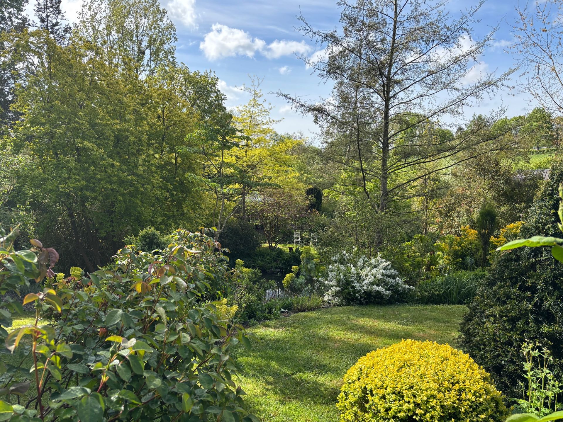 luxury house 8 Rooms for sale on BAYEUX (14400)