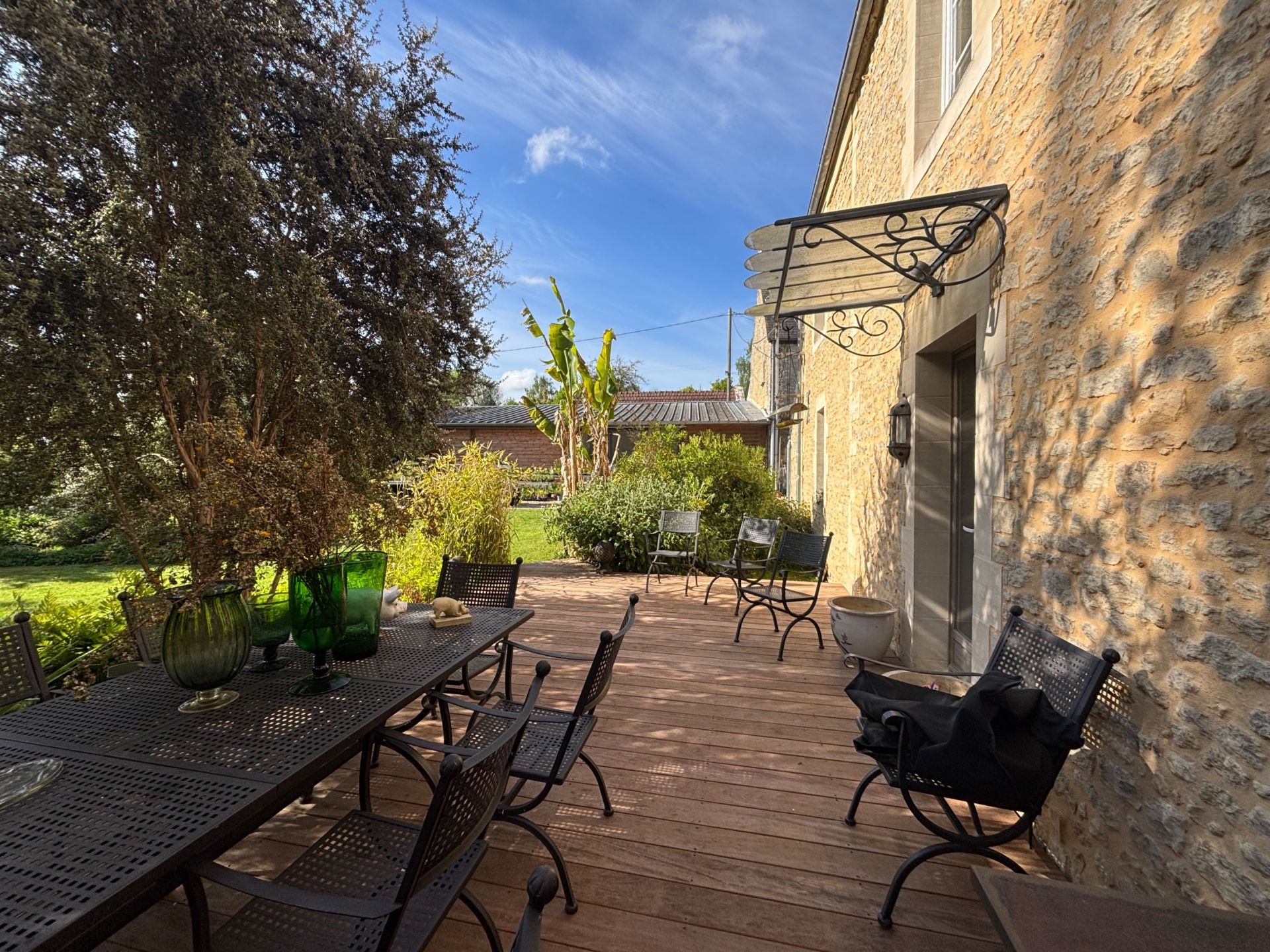 luxury house 8 Rooms for sale on BAYEUX (14400)