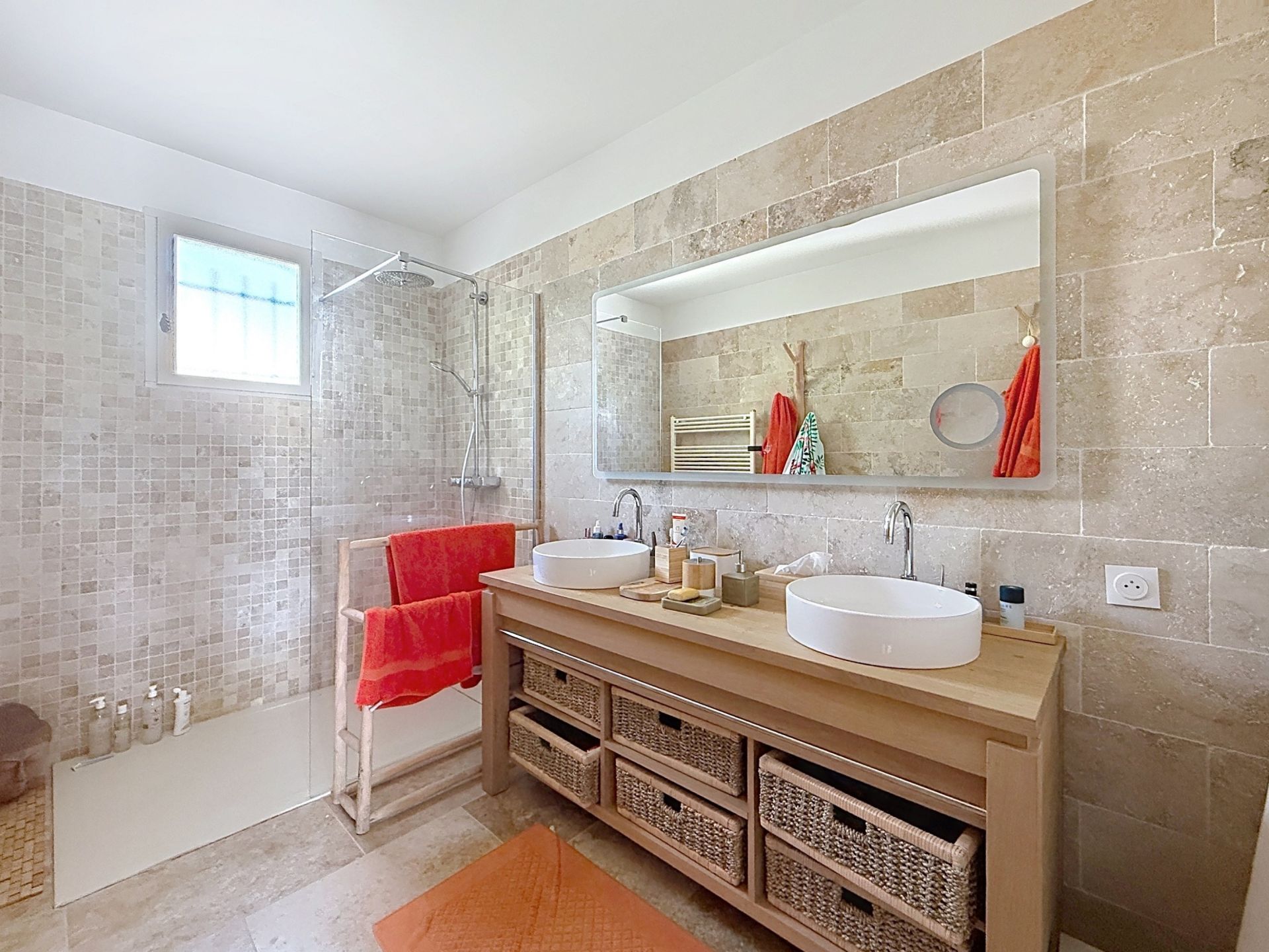 maison de luxe 4 Pièces en vente sur UZES (30700)