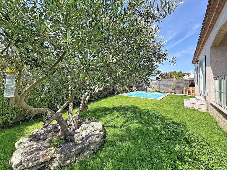 maison de luxe 4 Pièces en vente sur UZES (30700)