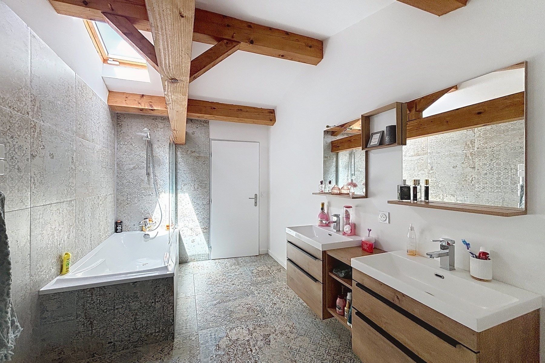 maison de luxe 5 Pièces en vente sur COLLIAS (30210)
