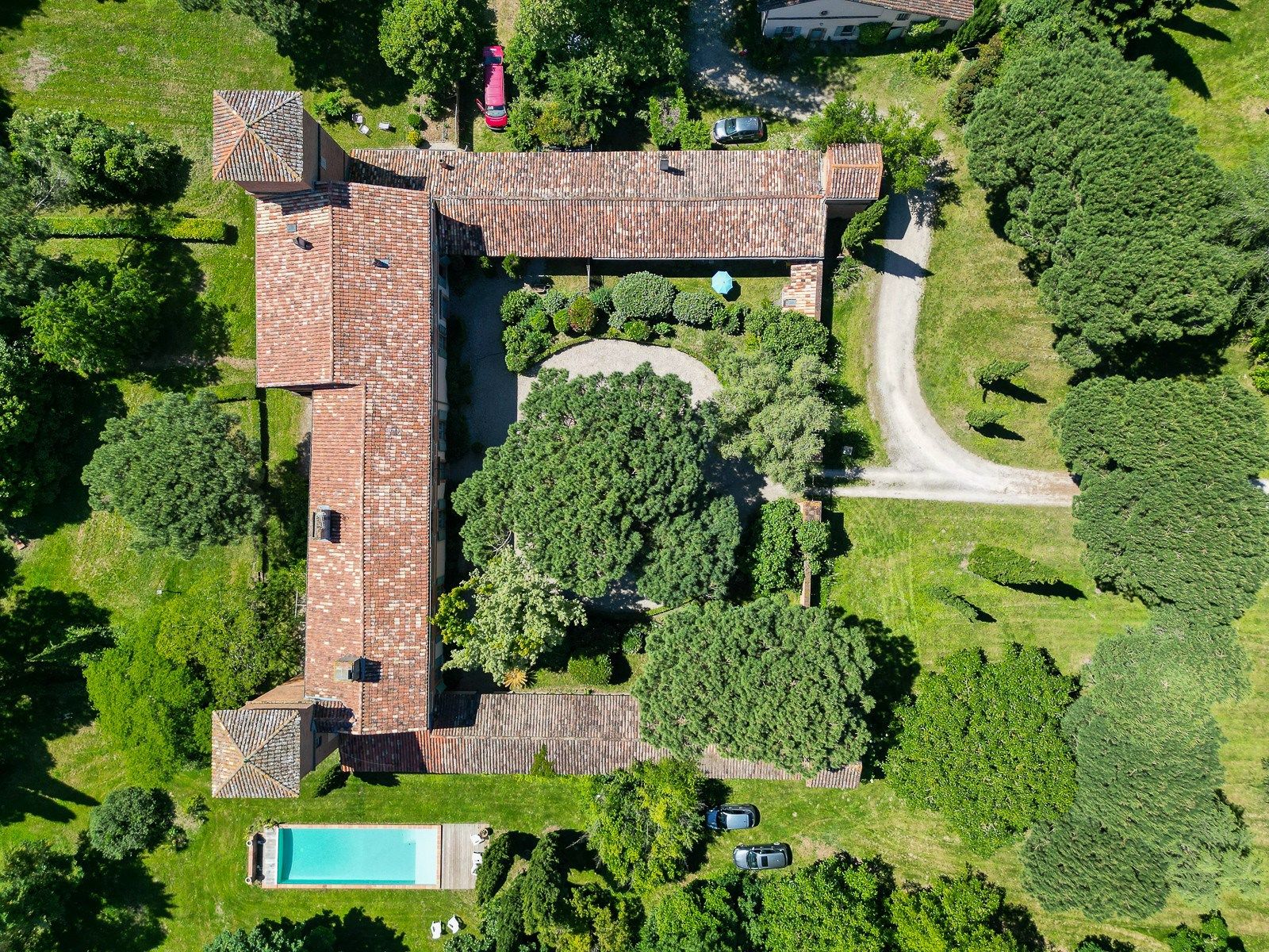 luxury house 20 Rooms for sale on TOULOUSE (31000)
