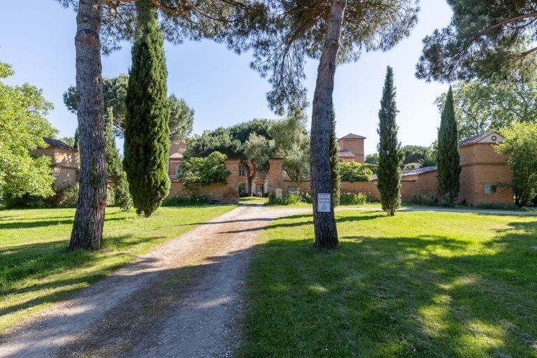 luxury house 20 Rooms for sale on TOULOUSE (31000)
