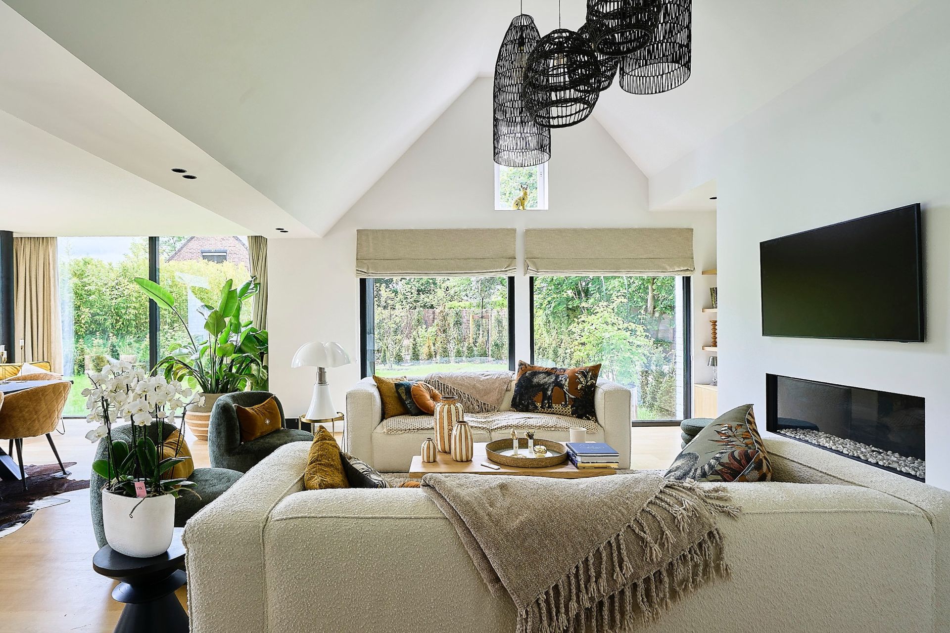 luxury house 7 Rooms for sale on MOUVAUX (59420)