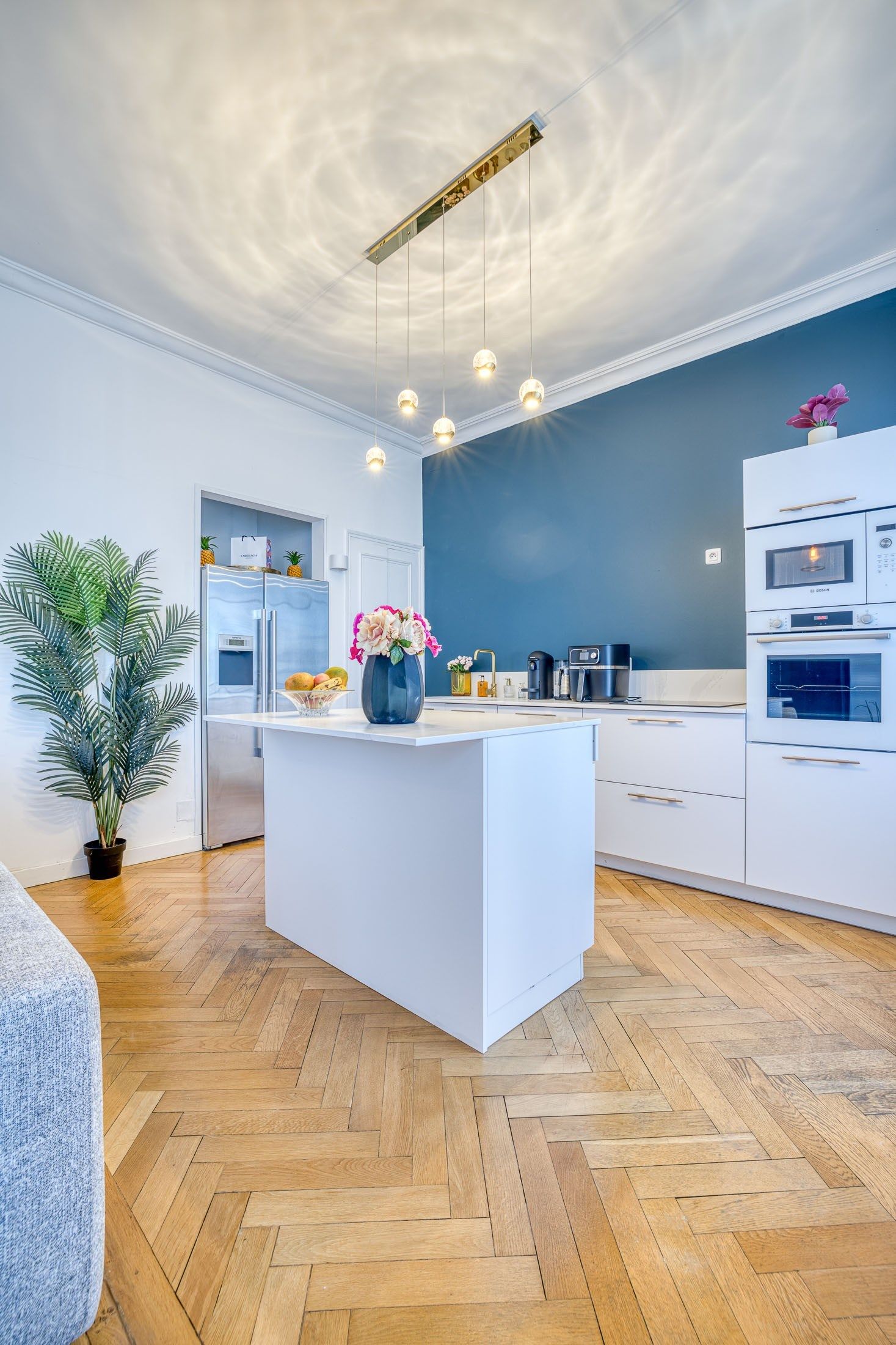 luxury apartment 4 Rooms for sale on ANNECY (74000)