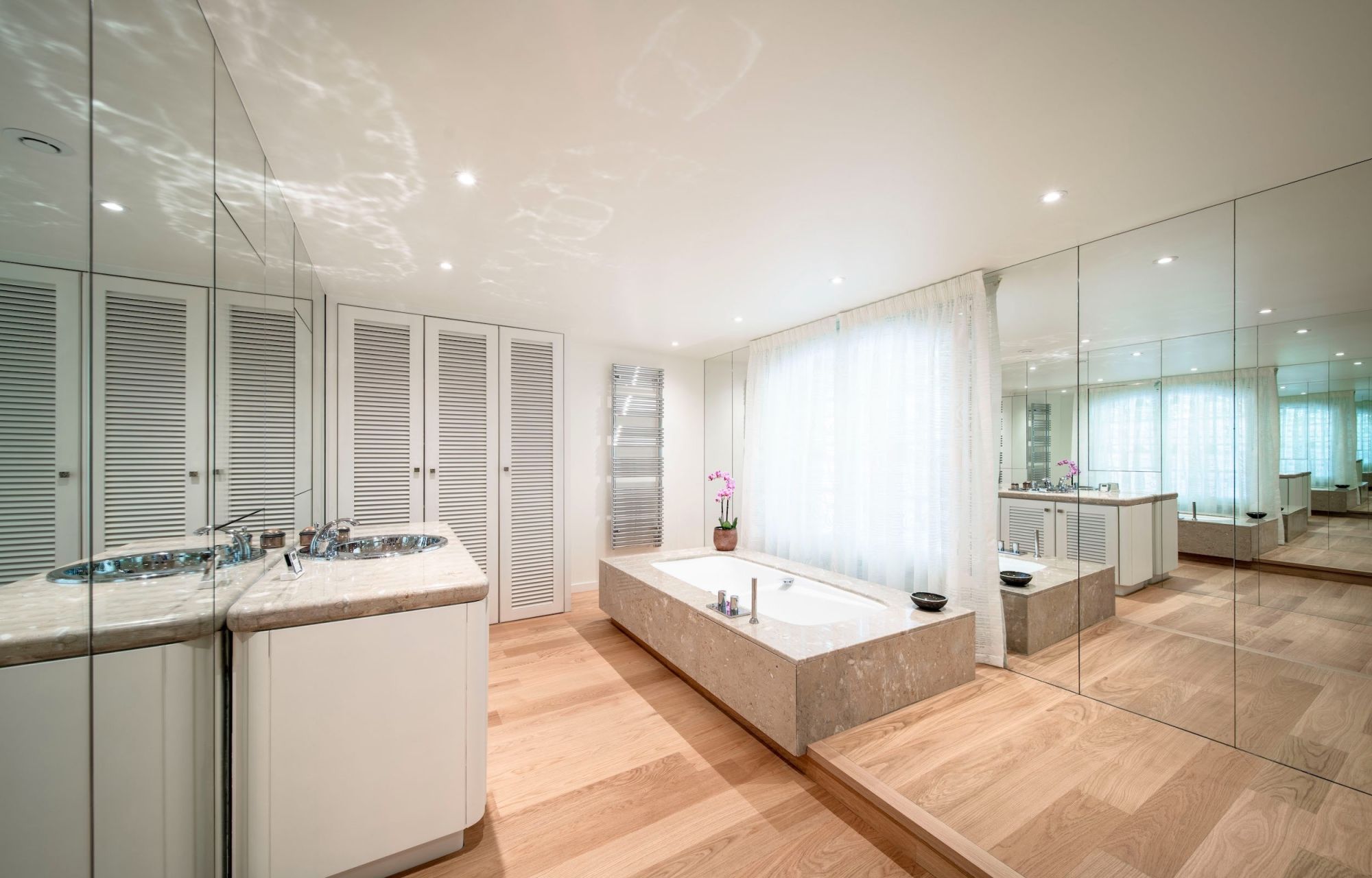 luxury villa 11 Rooms for sale on CANNES (06400)