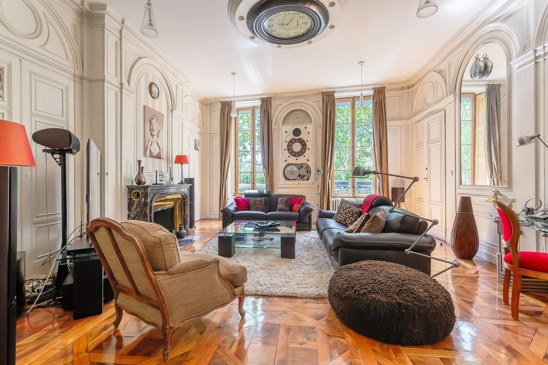 luxury apartment 4 Rooms for sale on LYON (69006)