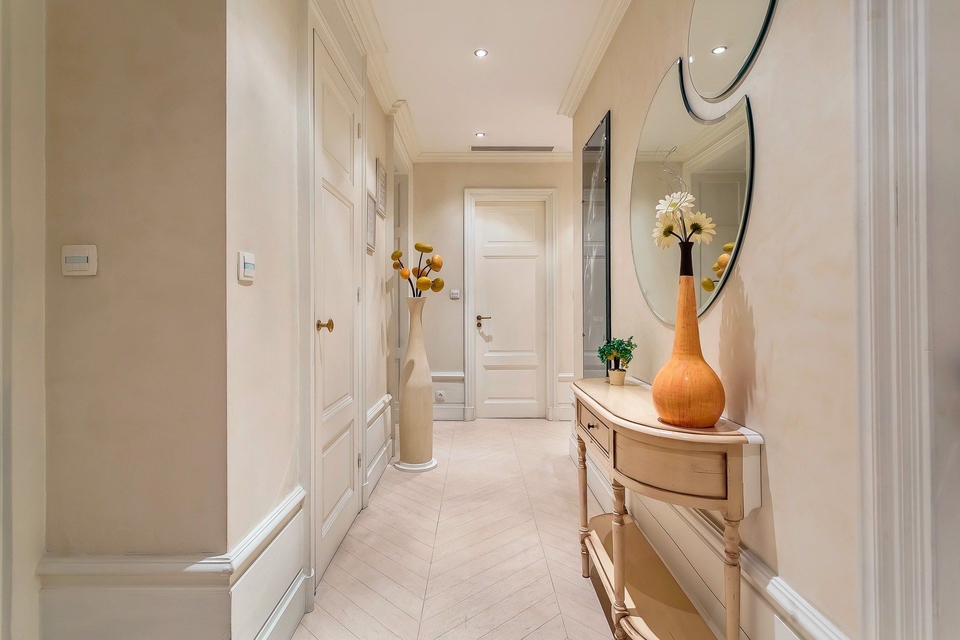 luxury apartment 4 Rooms for sale on LYON (69006)