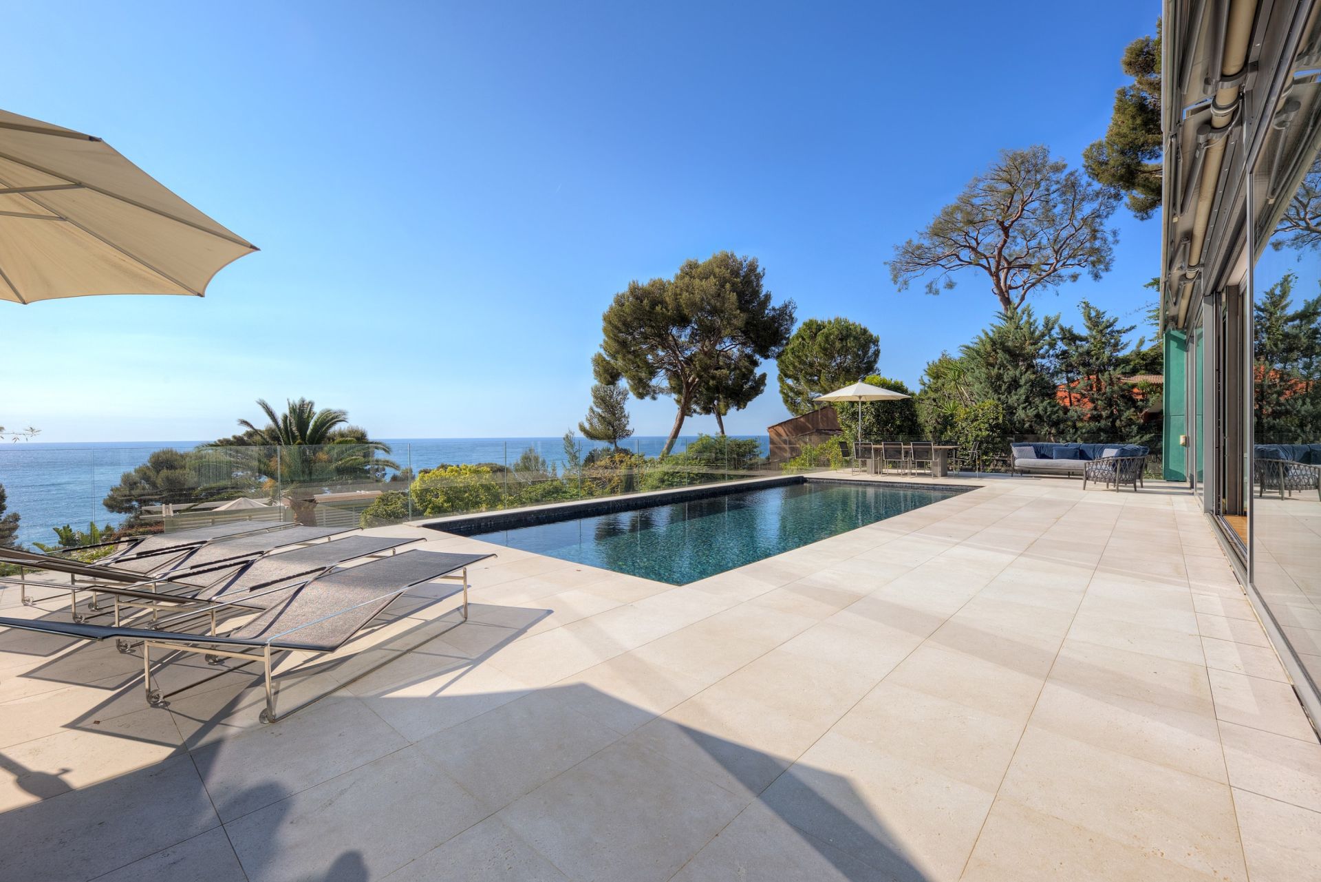 maison contemporaine 7 Pièces en vente sur EZE (06360)