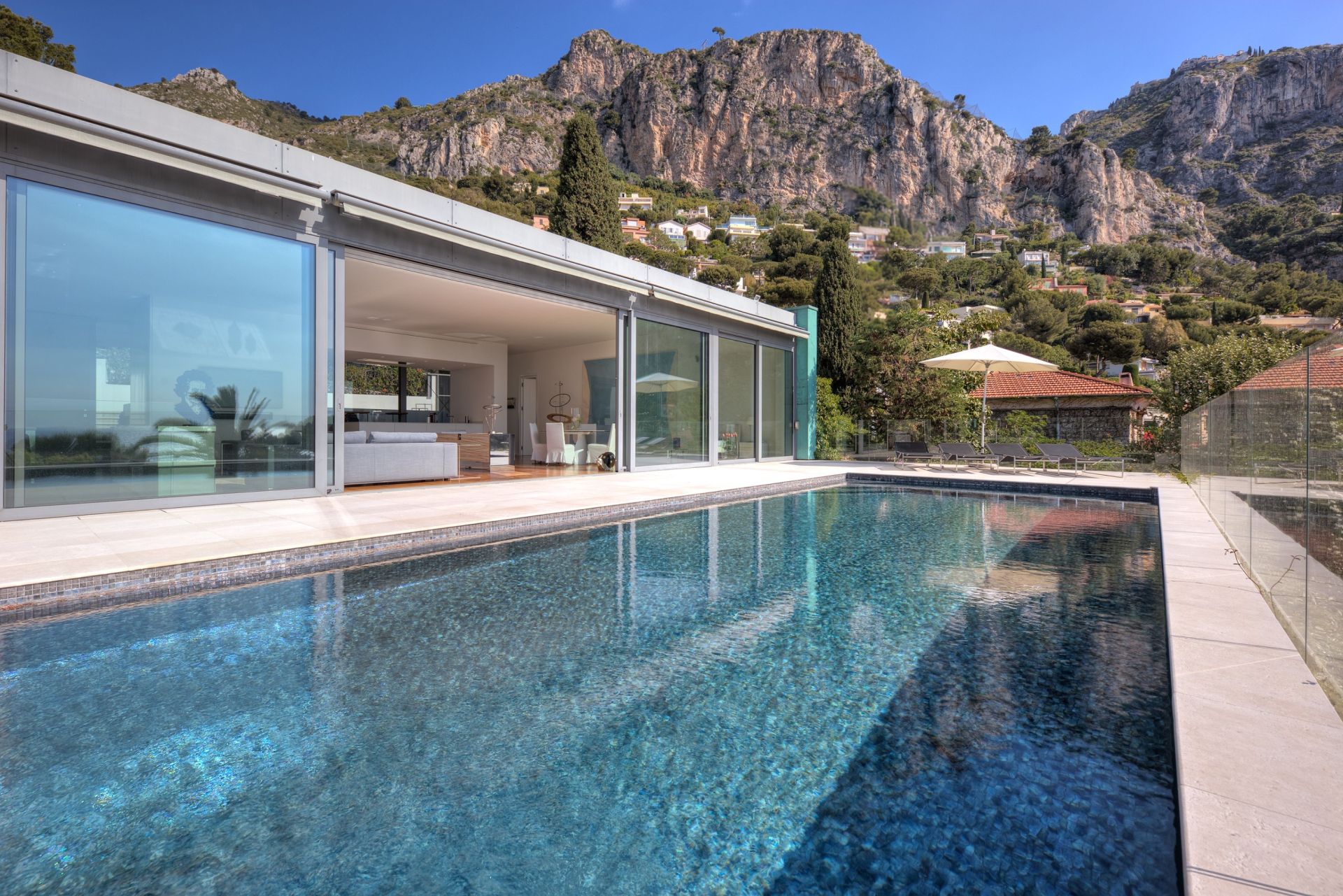 maison contemporaine 7 Pièces en vente sur EZE (06360)