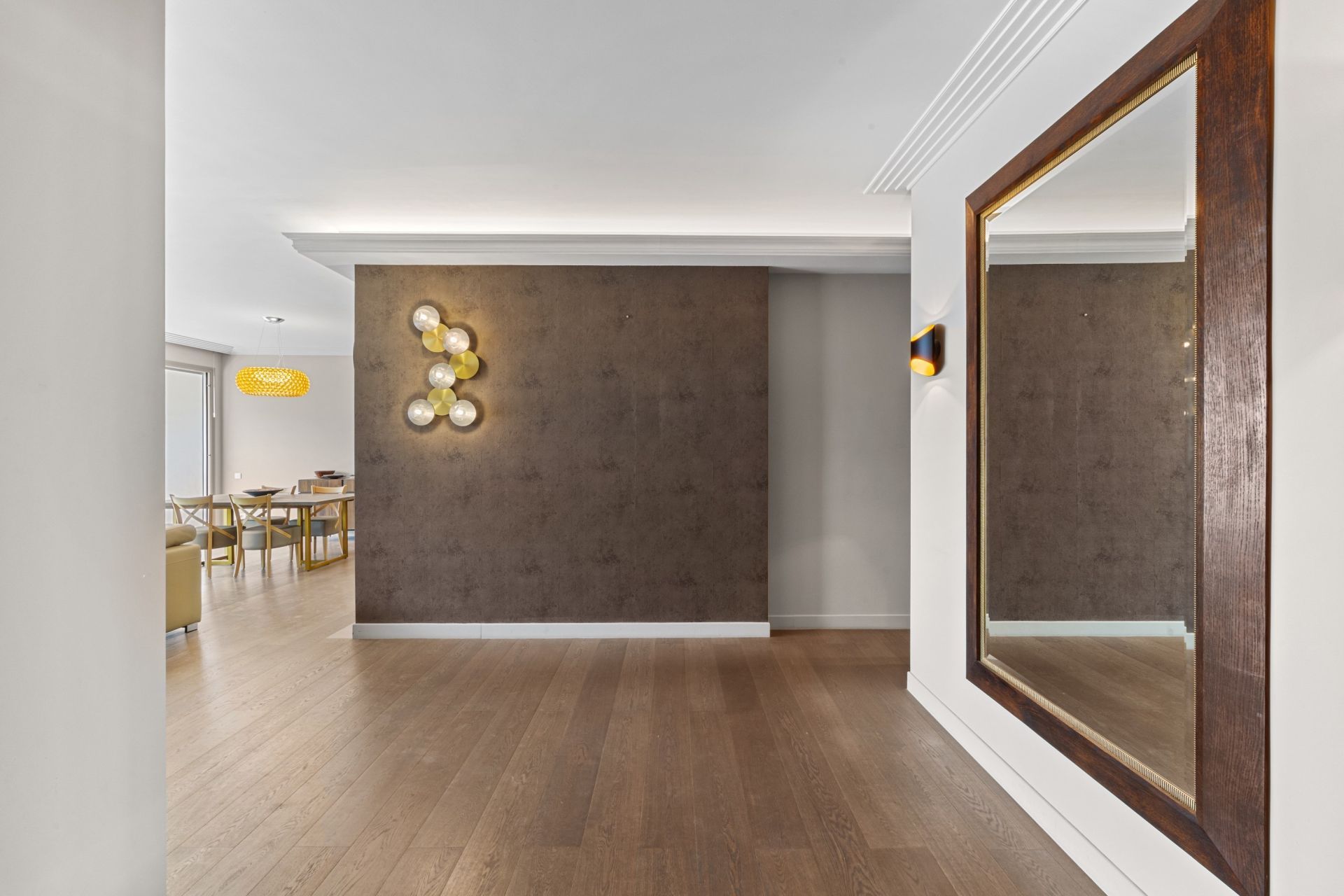 luxury apartment 4 Rooms for sale on NICE (06000)