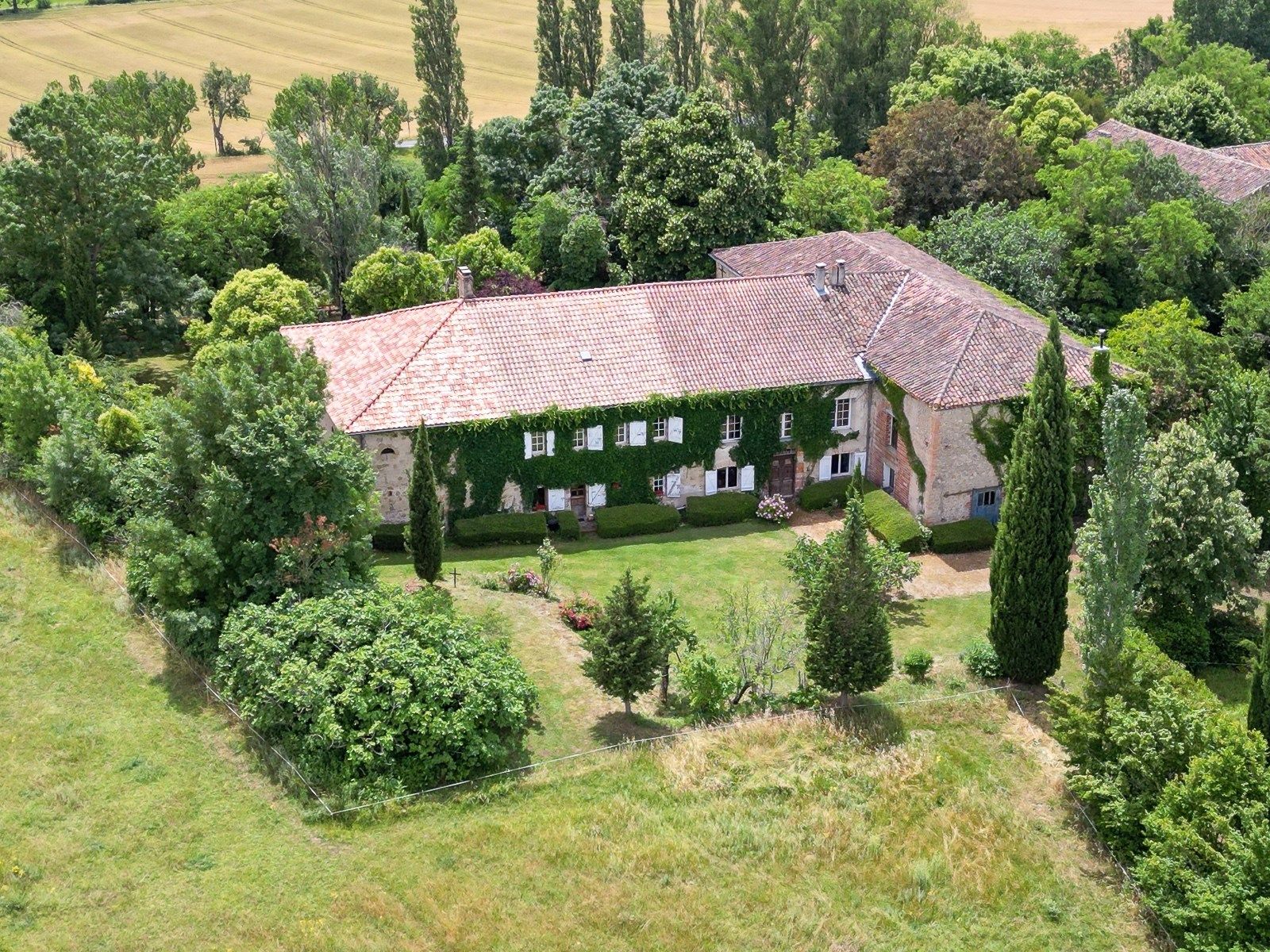 maison de luxe 12 Pièces en vente sur ST PAUL CAP DE JOUX (81220)