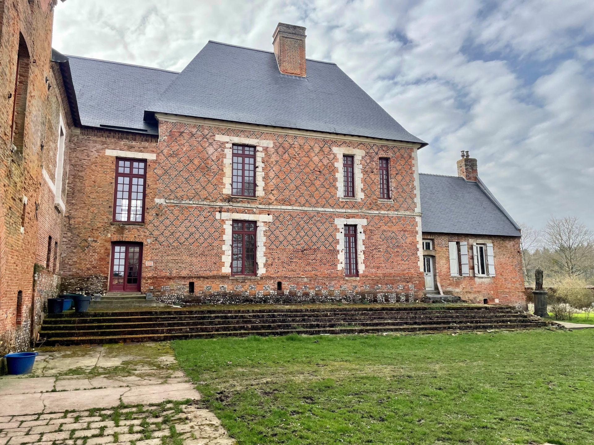 castle 15 Rooms for sale on BEAUCAMPS LE JEUNE (80430)