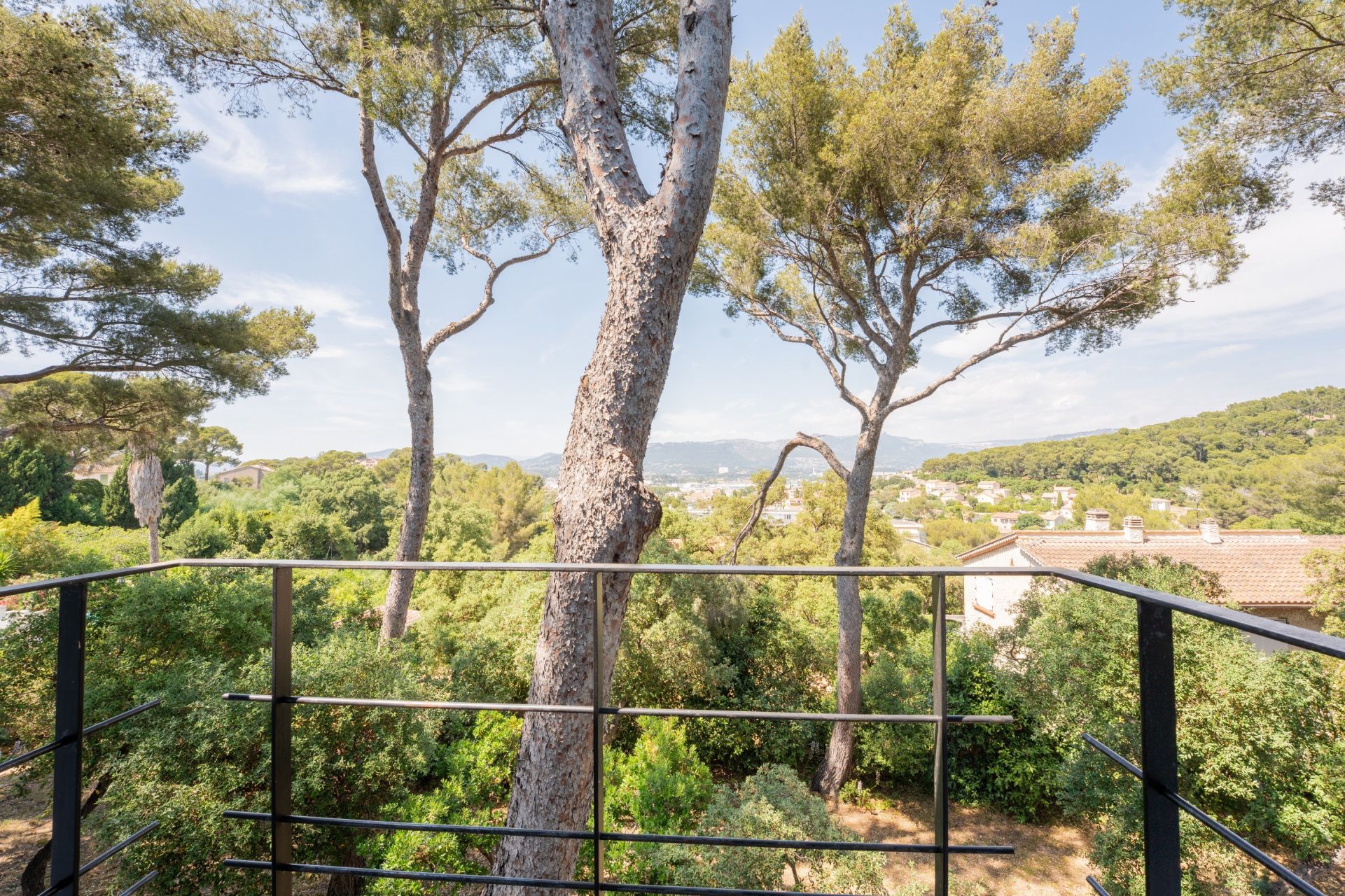 maison de luxe 6 Pièces en vente sur LA SEYNE SUR MER (83500)
