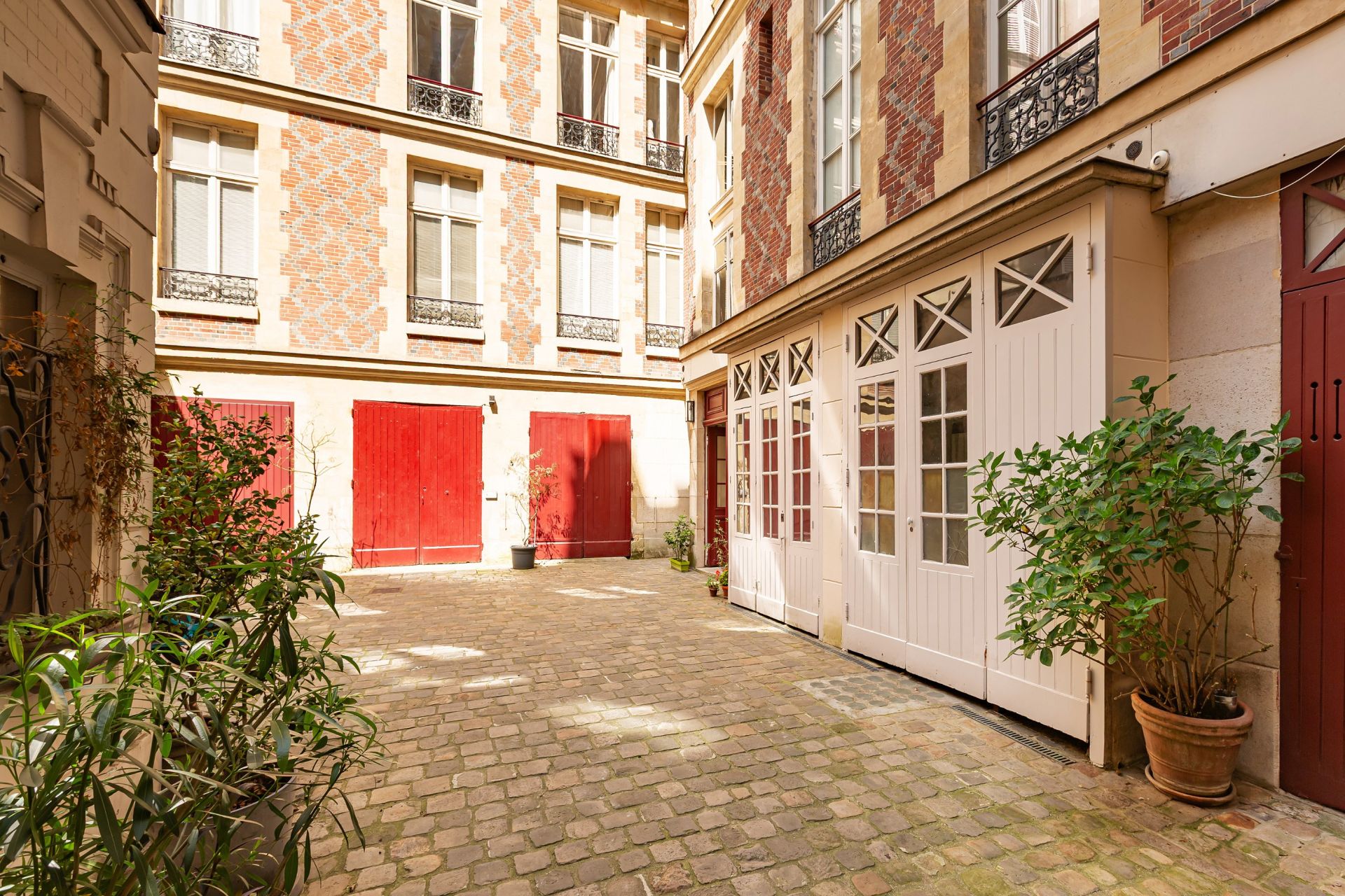 luxury apartment 3 Rooms for sale on PARIS (75004)