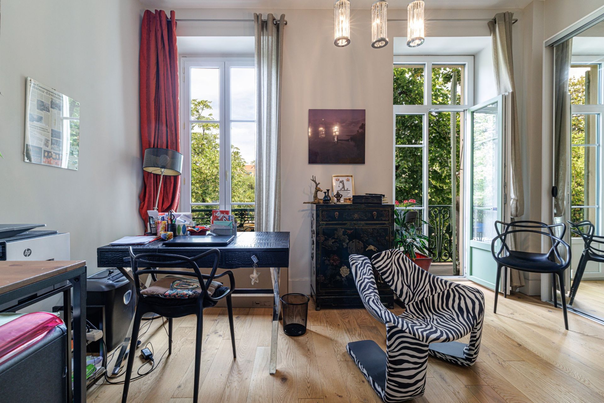 luxury apartment 4 Rooms for sale on NICE (06000)