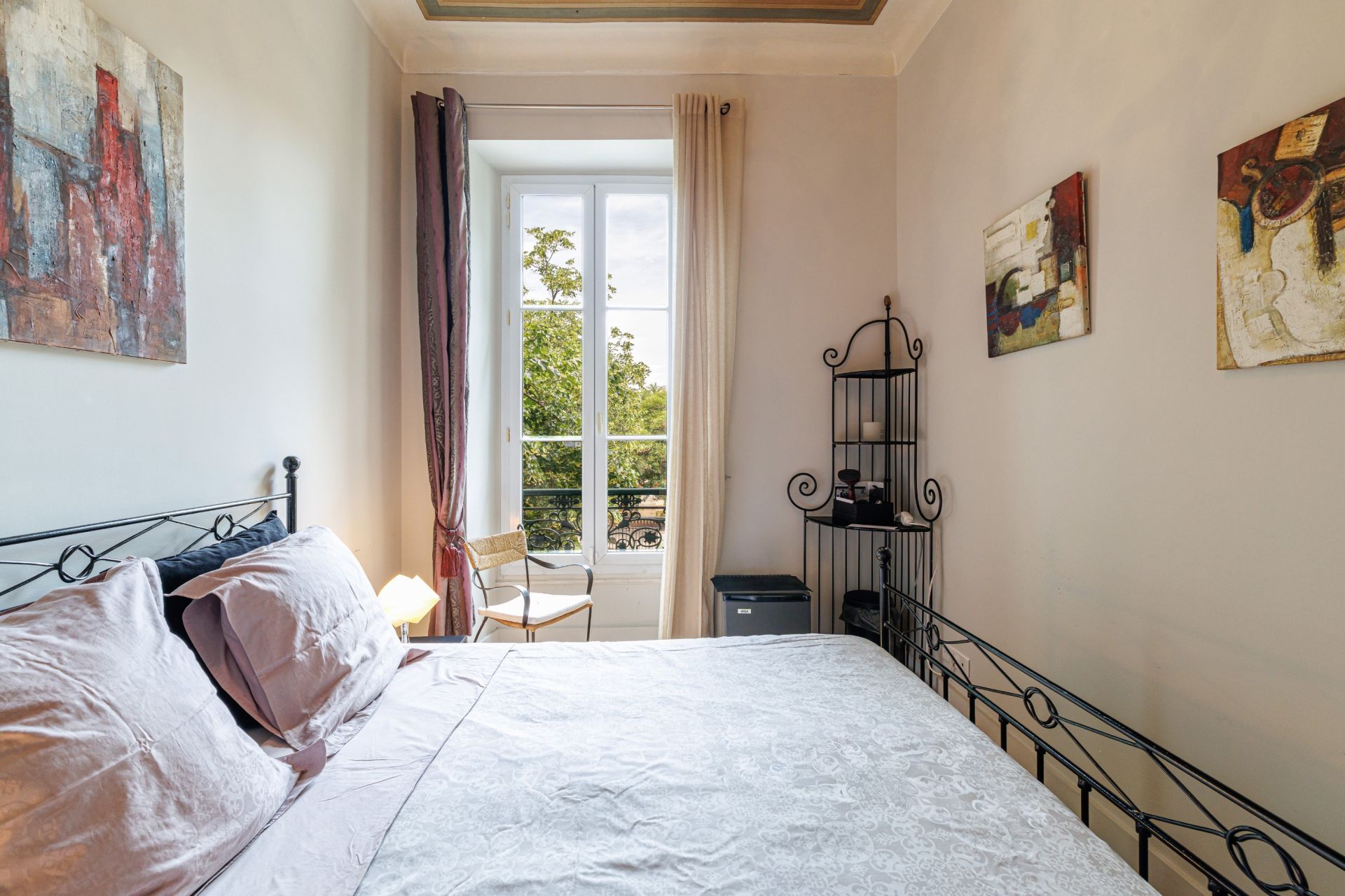 luxury apartment 4 Rooms for sale on NICE (06000)