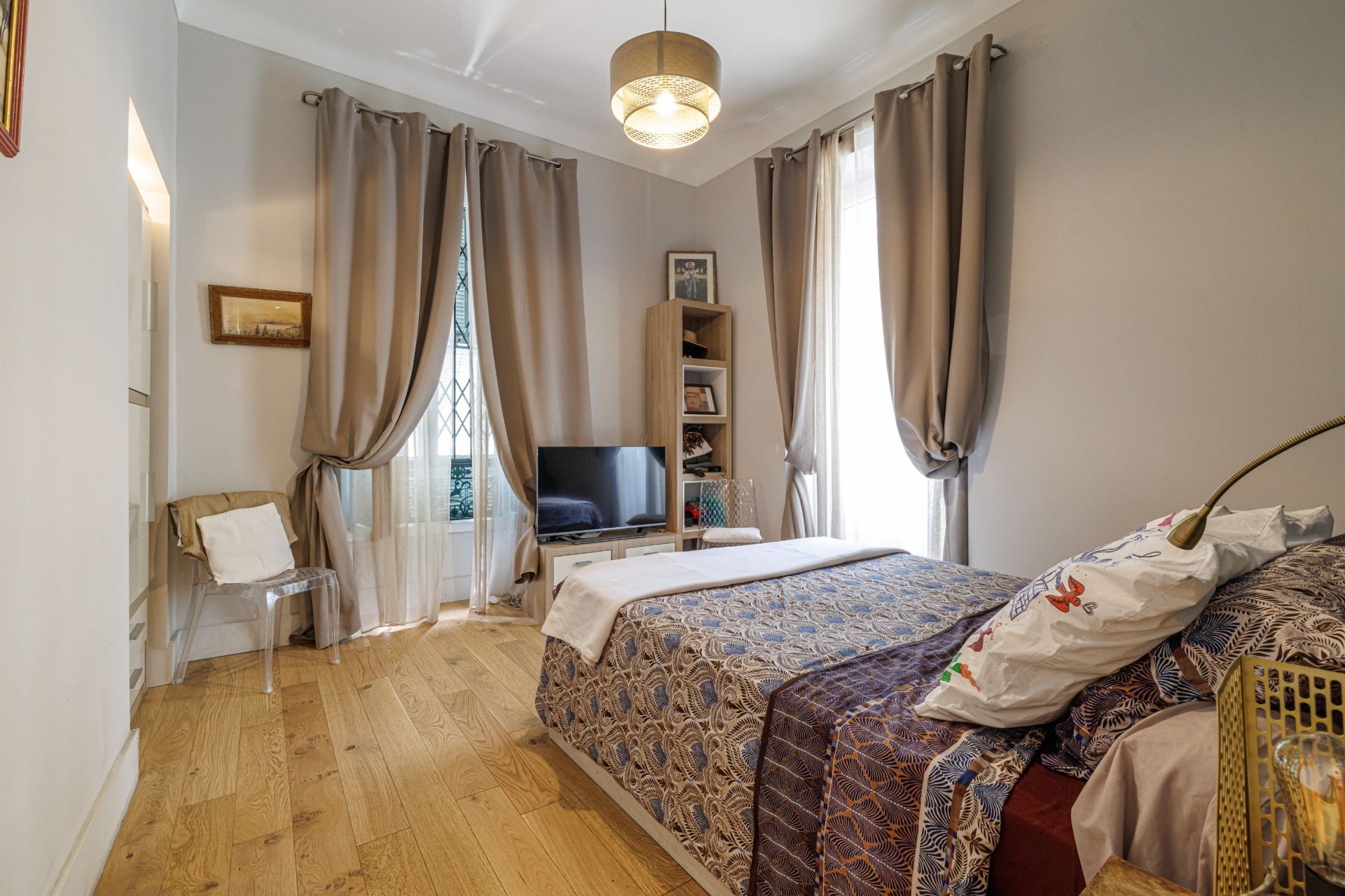 luxury apartment 4 Rooms for sale on NICE (06000)