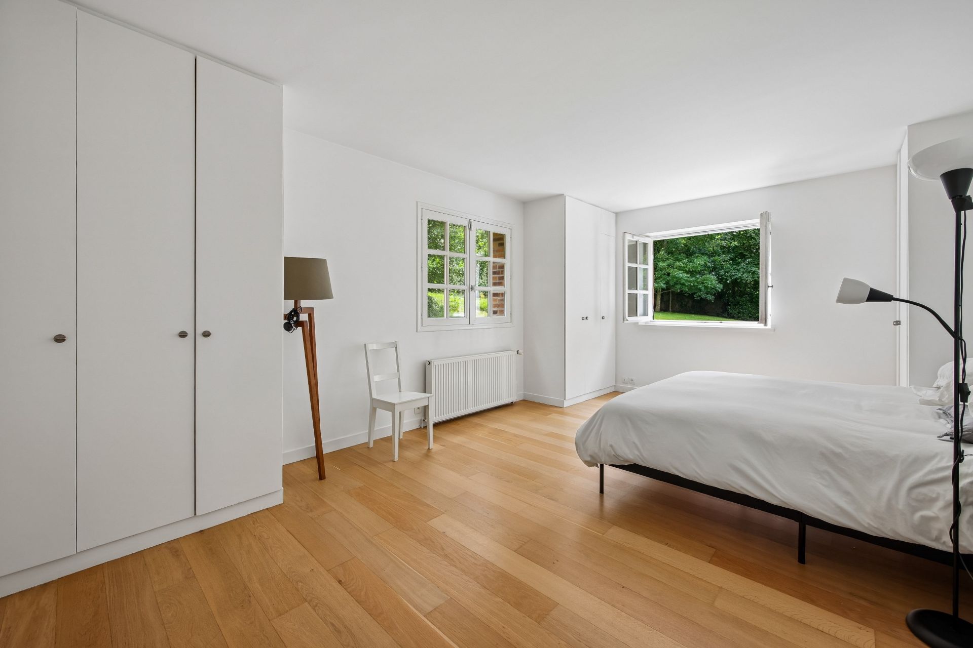 luxury house 10 Rooms for sale on GARCHES (92380)