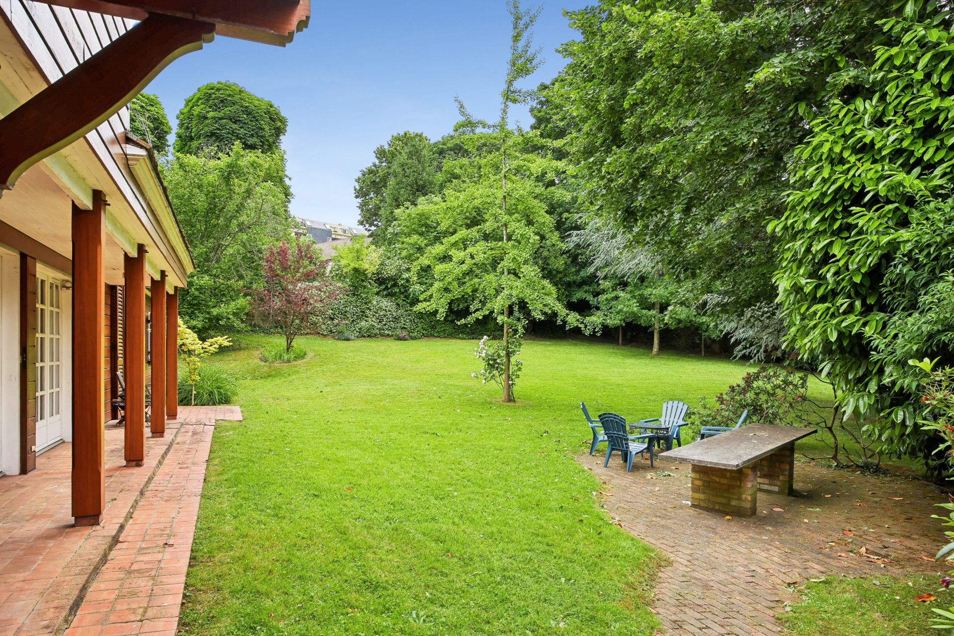 luxury house 10 Rooms for sale on GARCHES (92380)