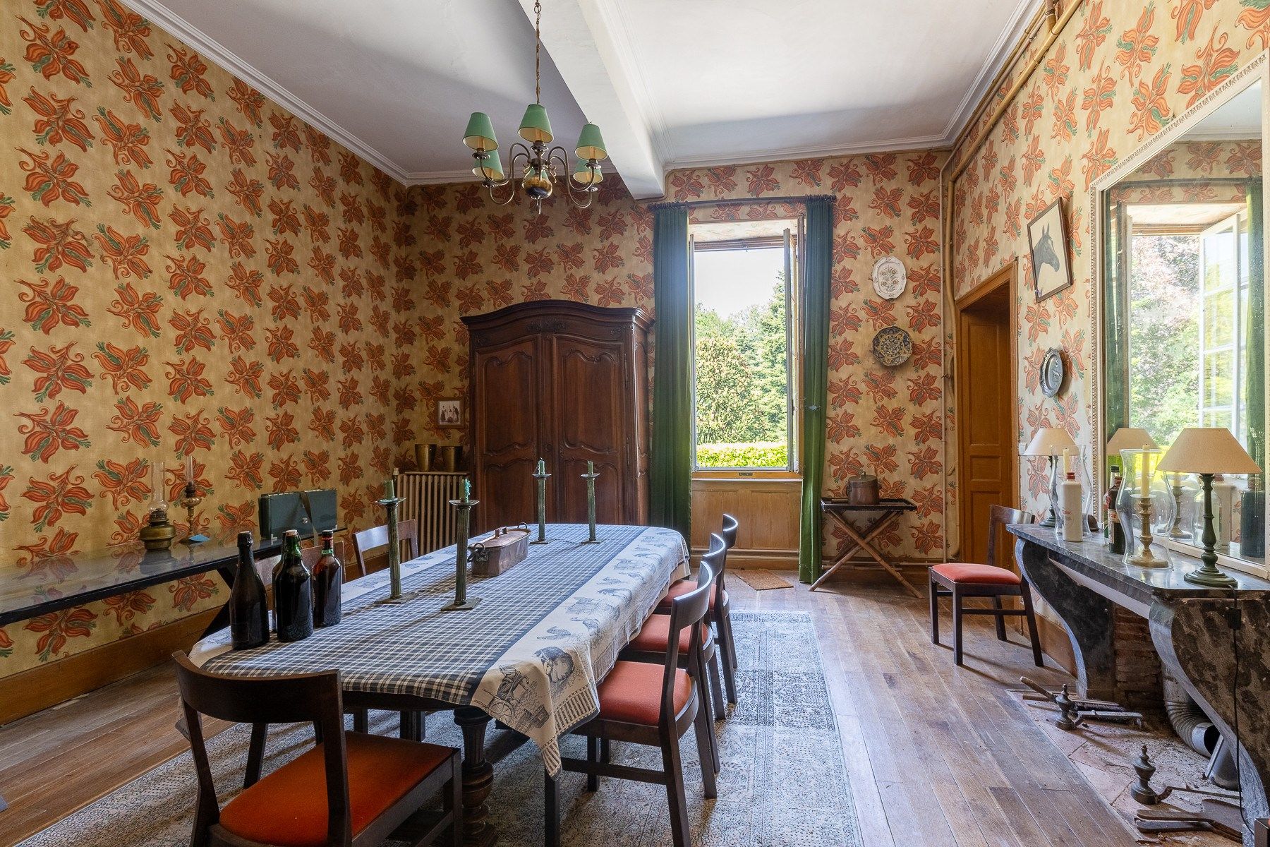 mansion 42 Rooms for sale on SOREZE (81540)