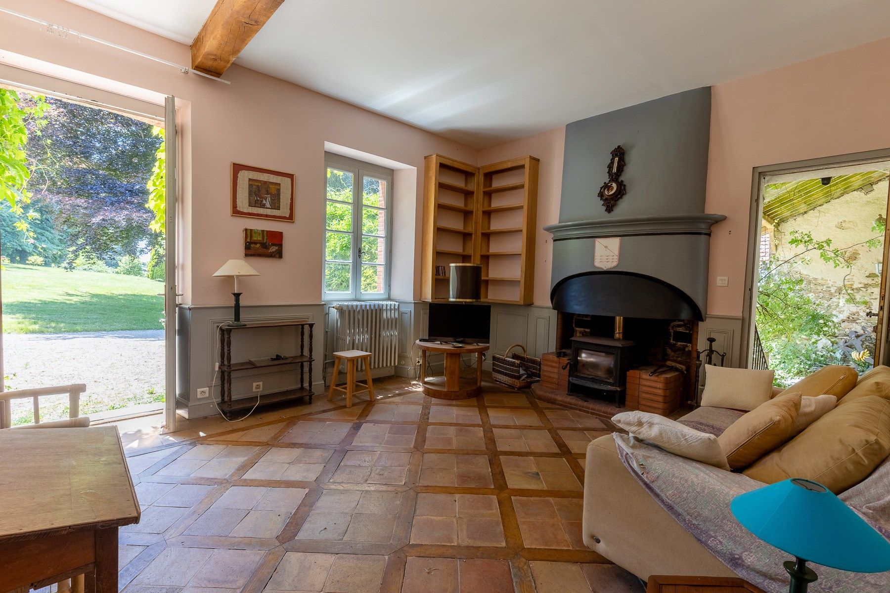 mansion 42 Rooms for sale on SOREZE (81540)