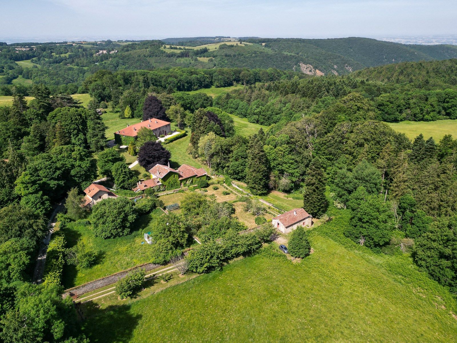 mansion 42 Rooms for sale on SOREZE (81540)