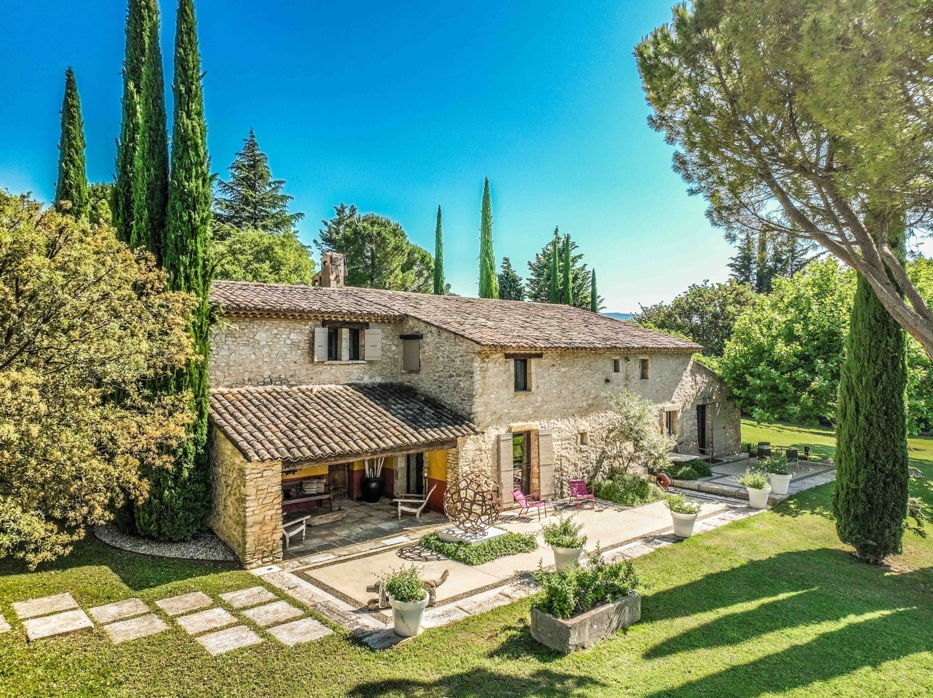 maison de luxe 14 Pièces en vente sur APT (84400)