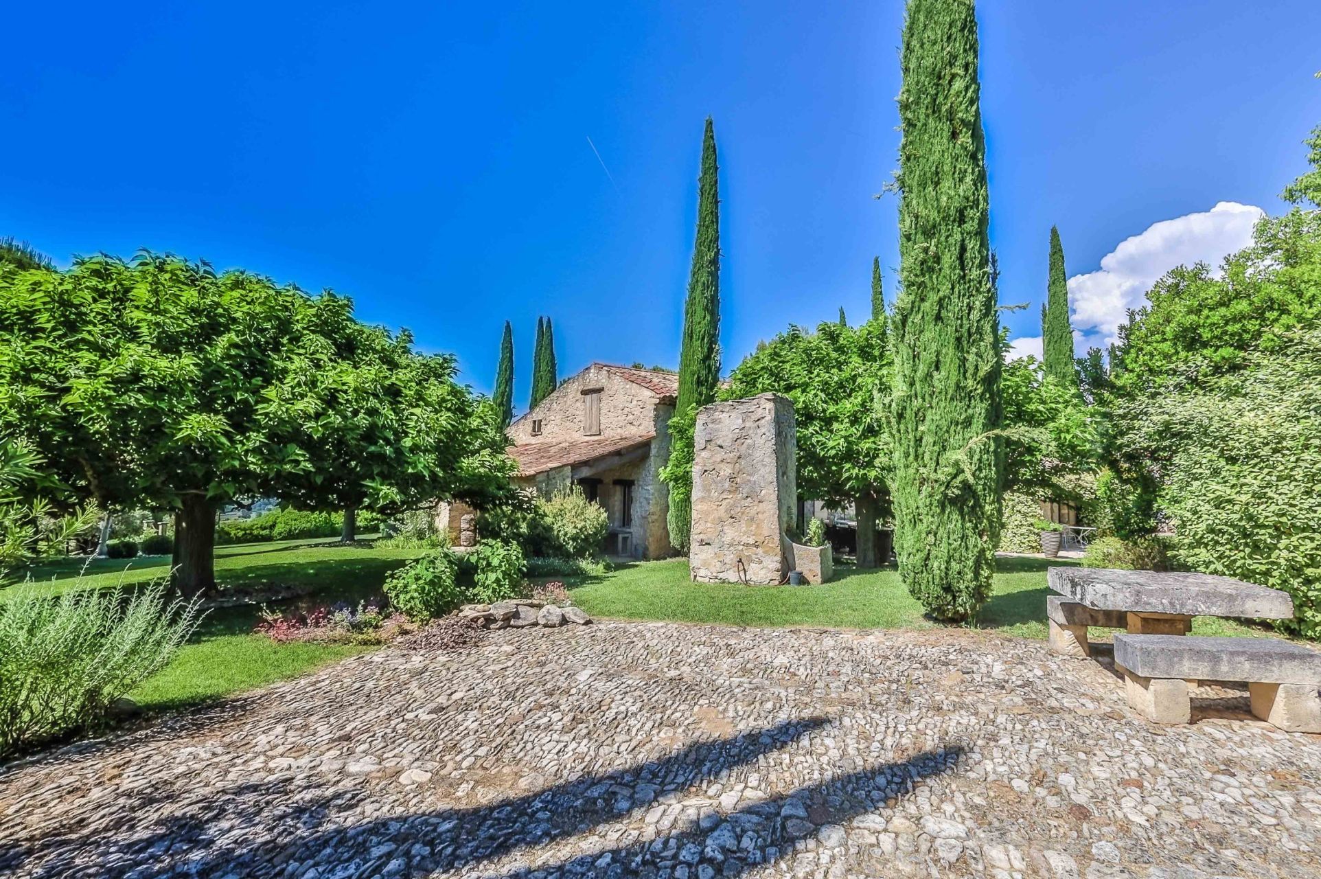 maison de luxe 14 Pièces en vente sur APT (84400)