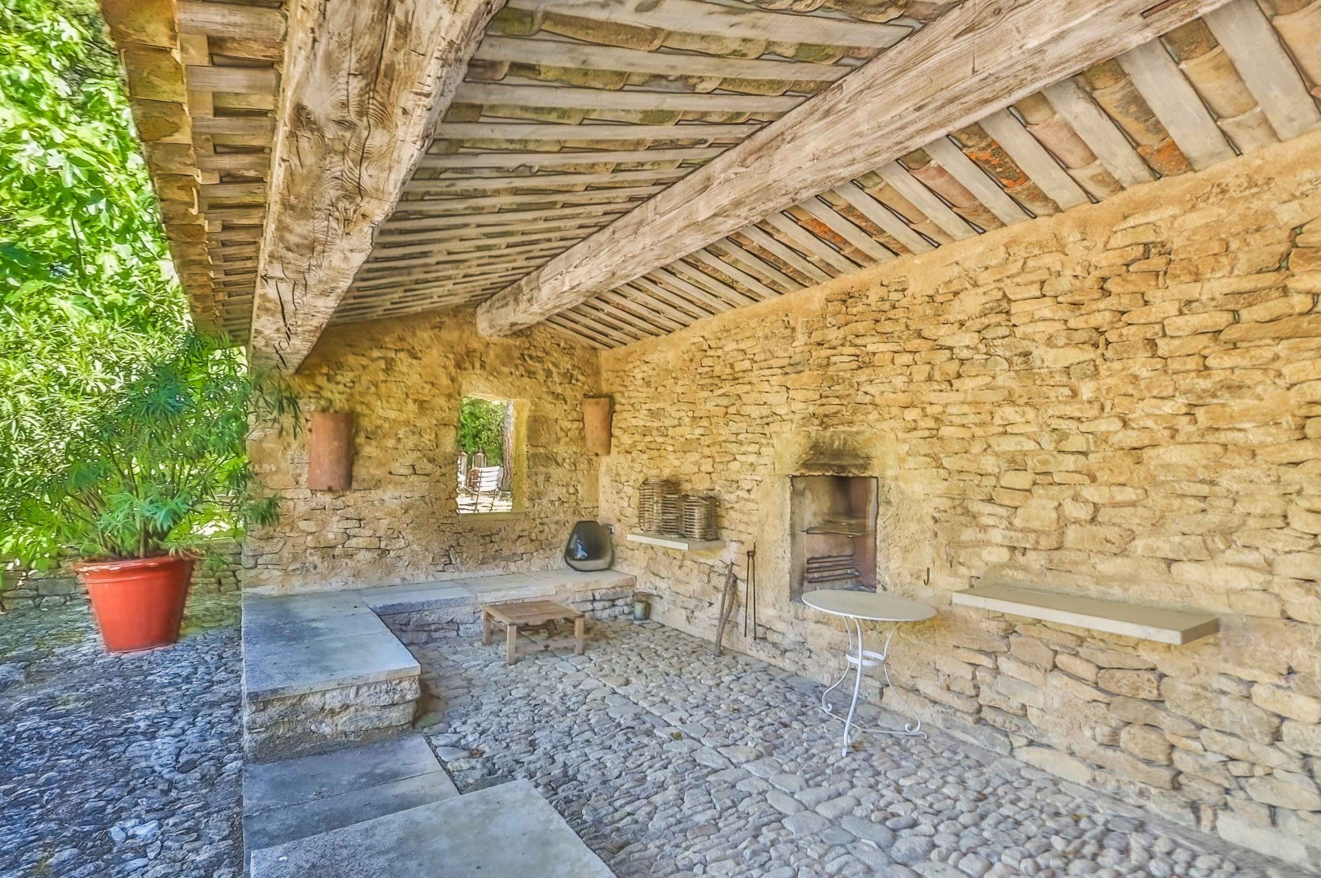 maison de luxe 14 Pièces en vente sur APT (84400)