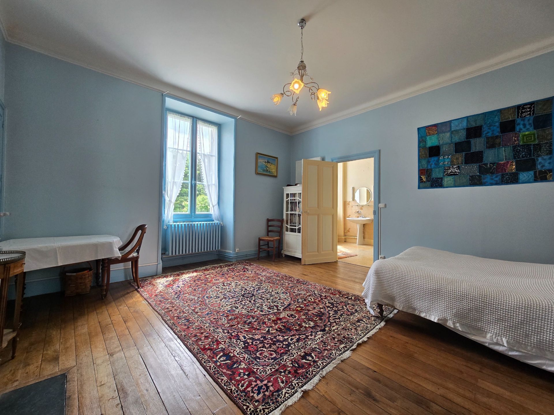luxury house 20 Rooms for sale on PERIGUEUX (24000)